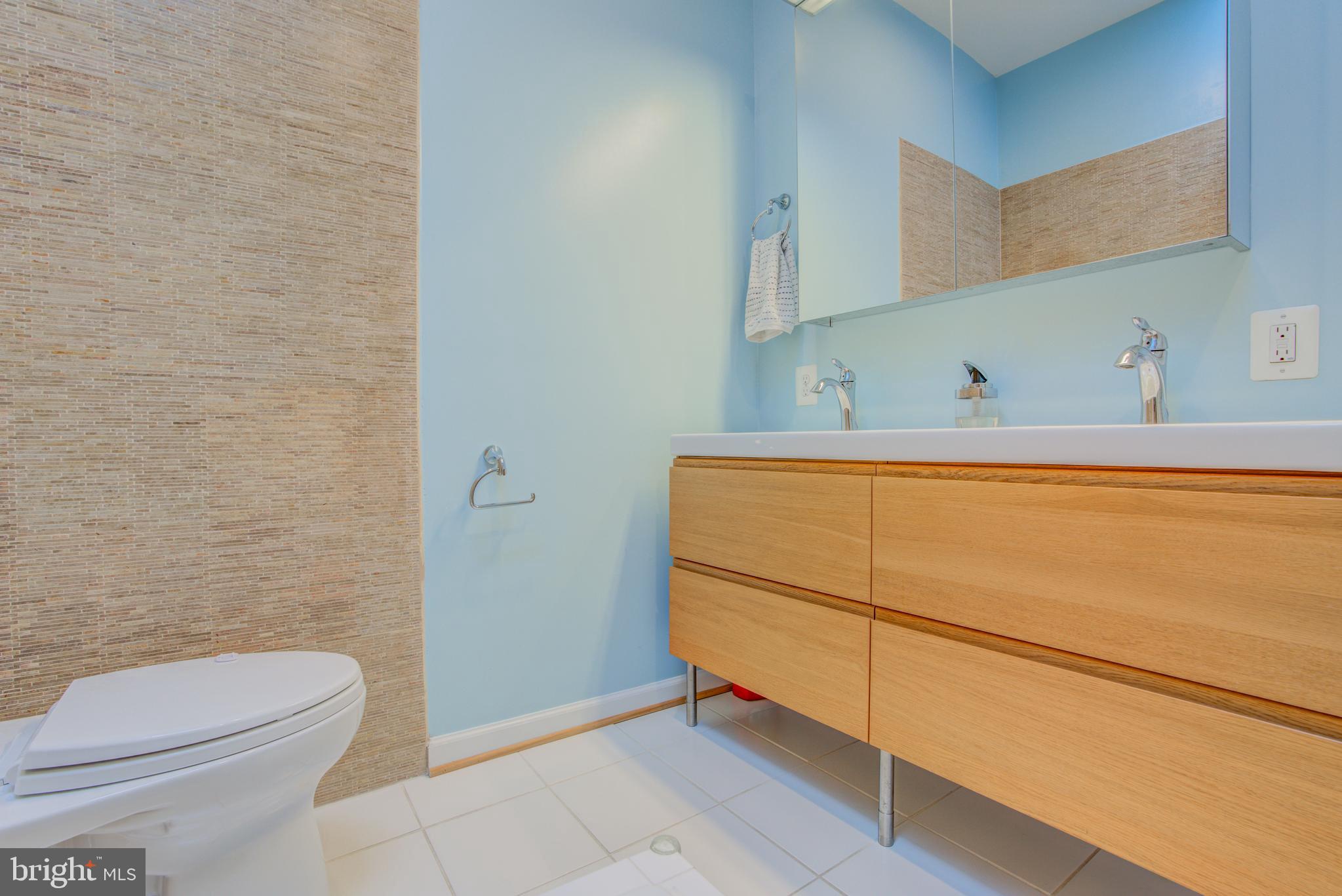 CHARLES VILLAGE - Residential