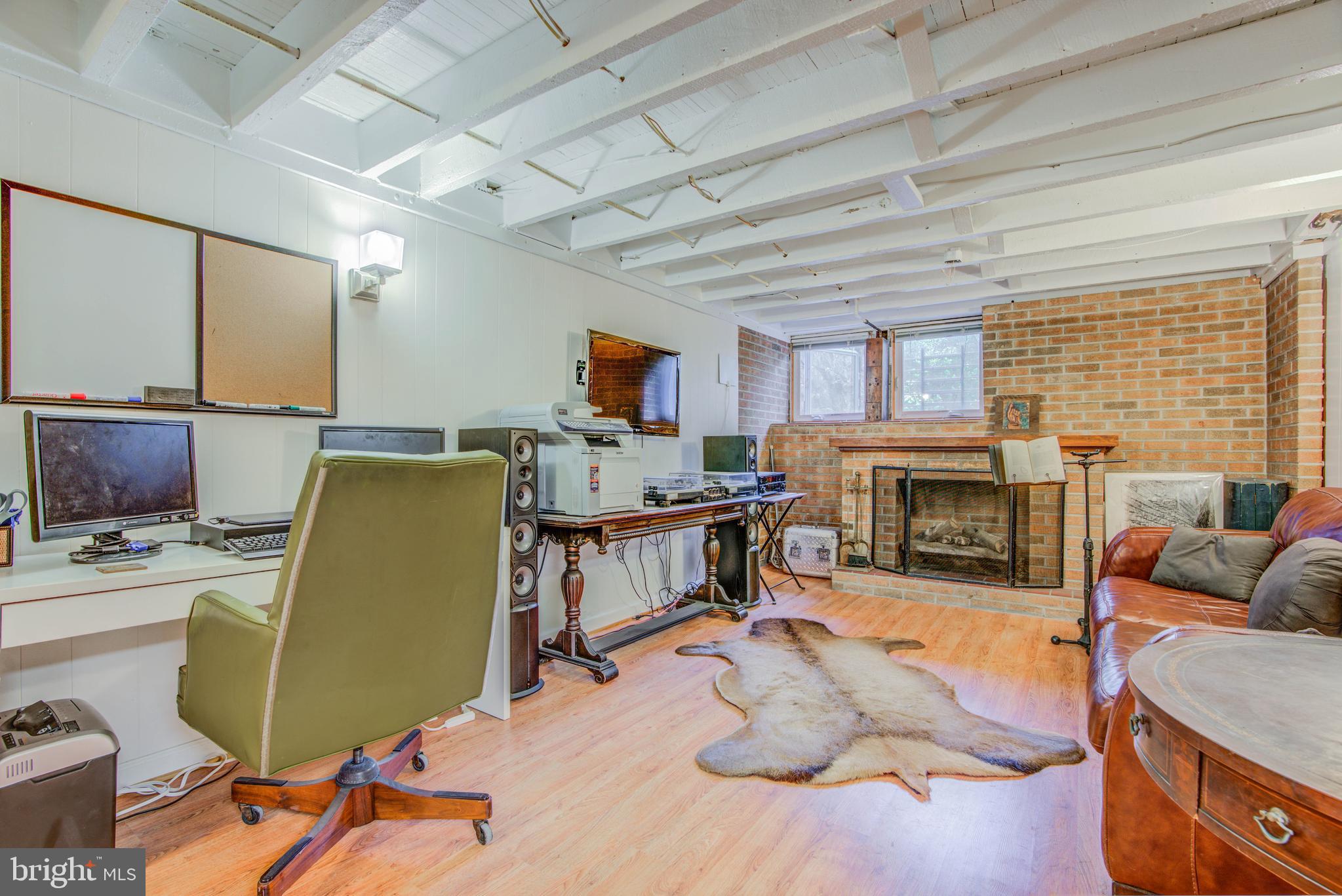 CHARLES VILLAGE - Residential