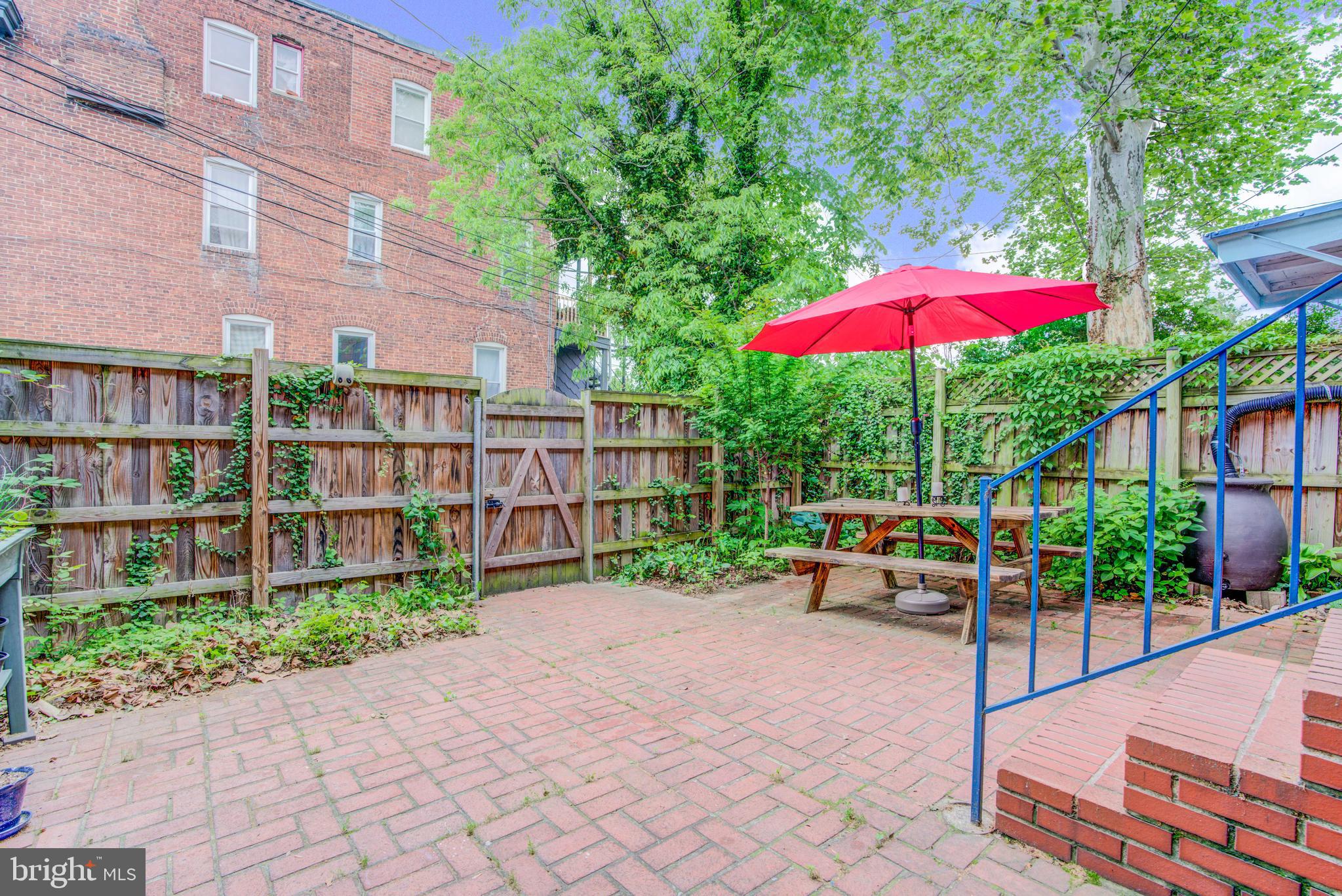 CHARLES VILLAGE - Residential