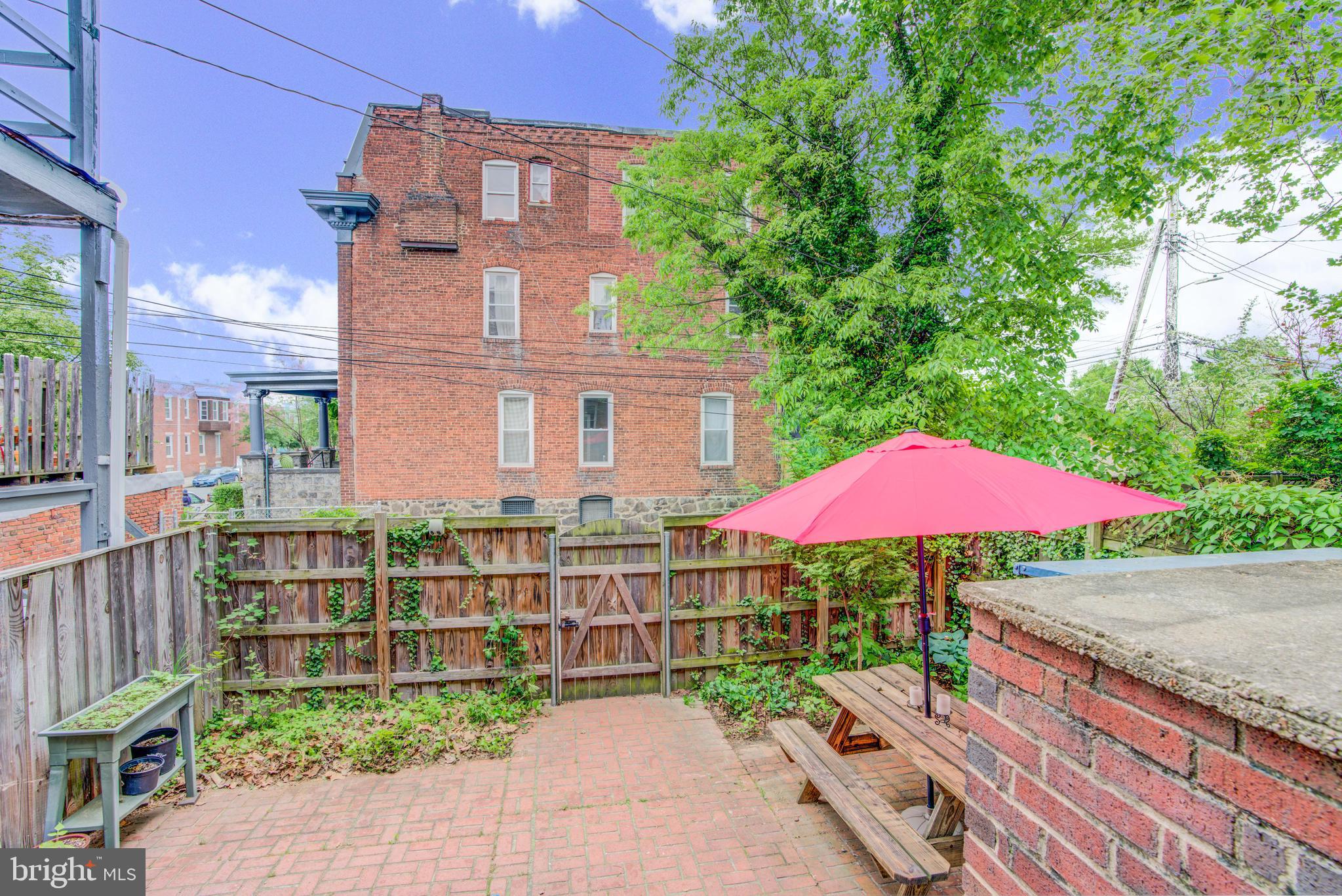 CHARLES VILLAGE - Residential