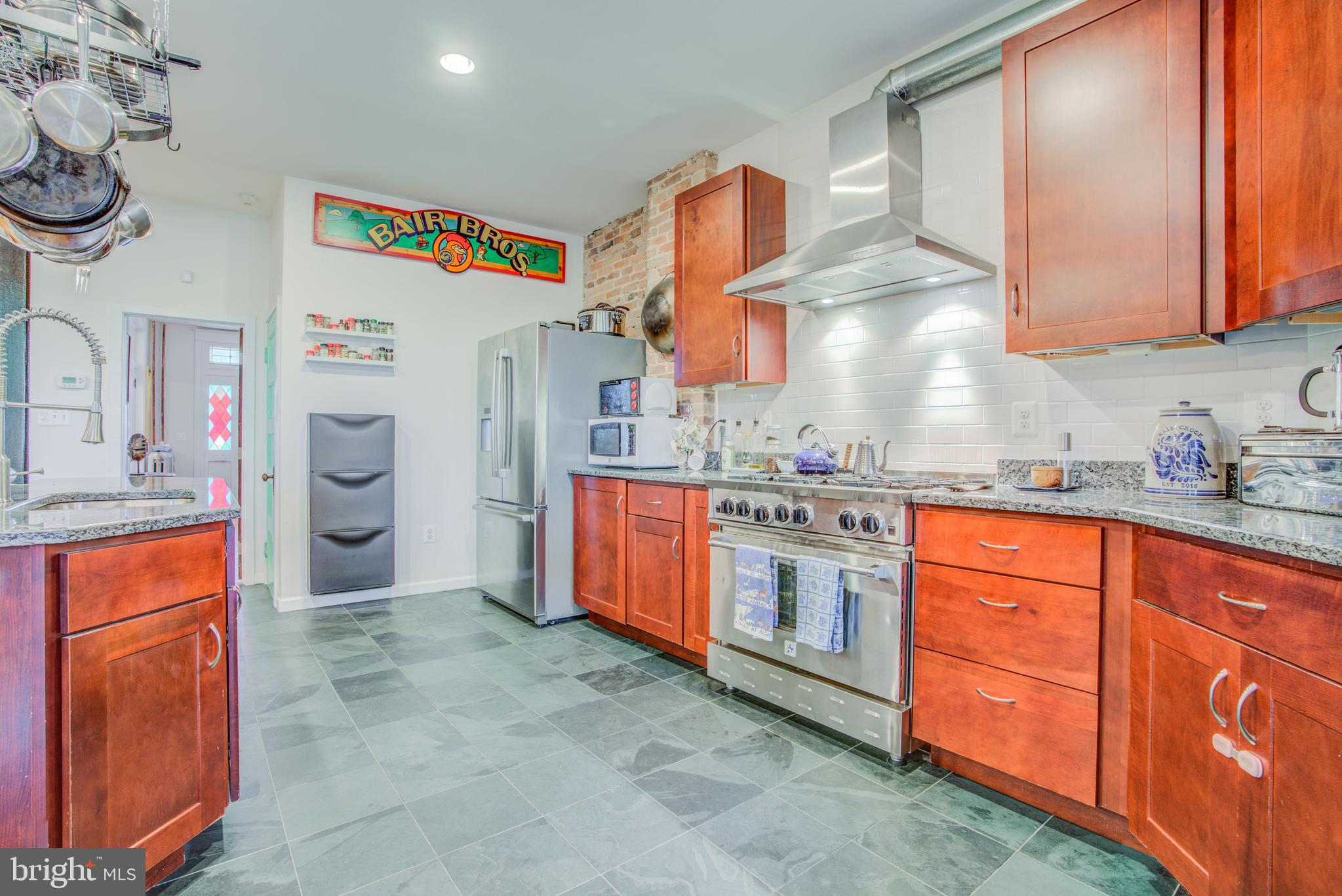 CHARLES VILLAGE - Residential