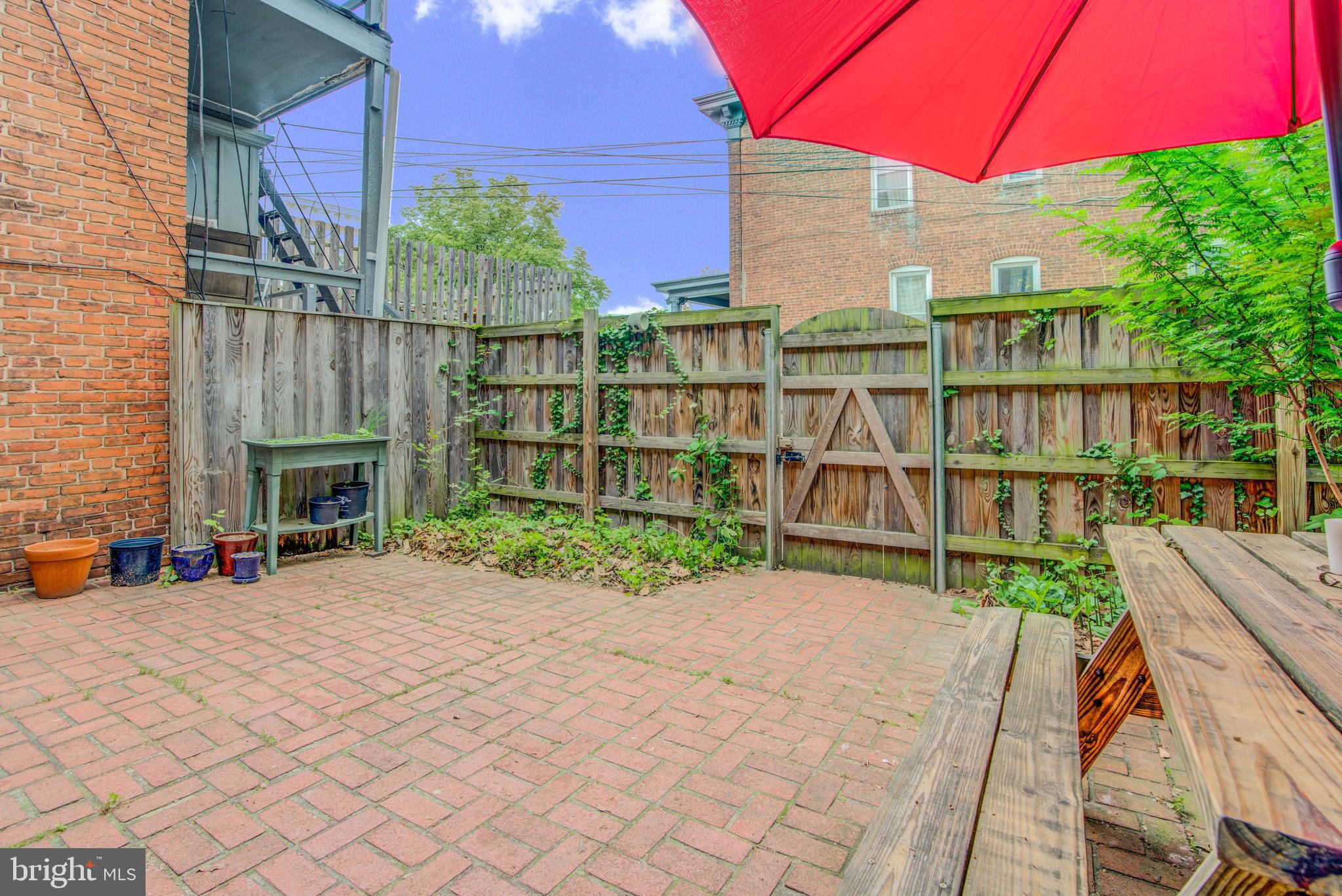 CHARLES VILLAGE - Residential