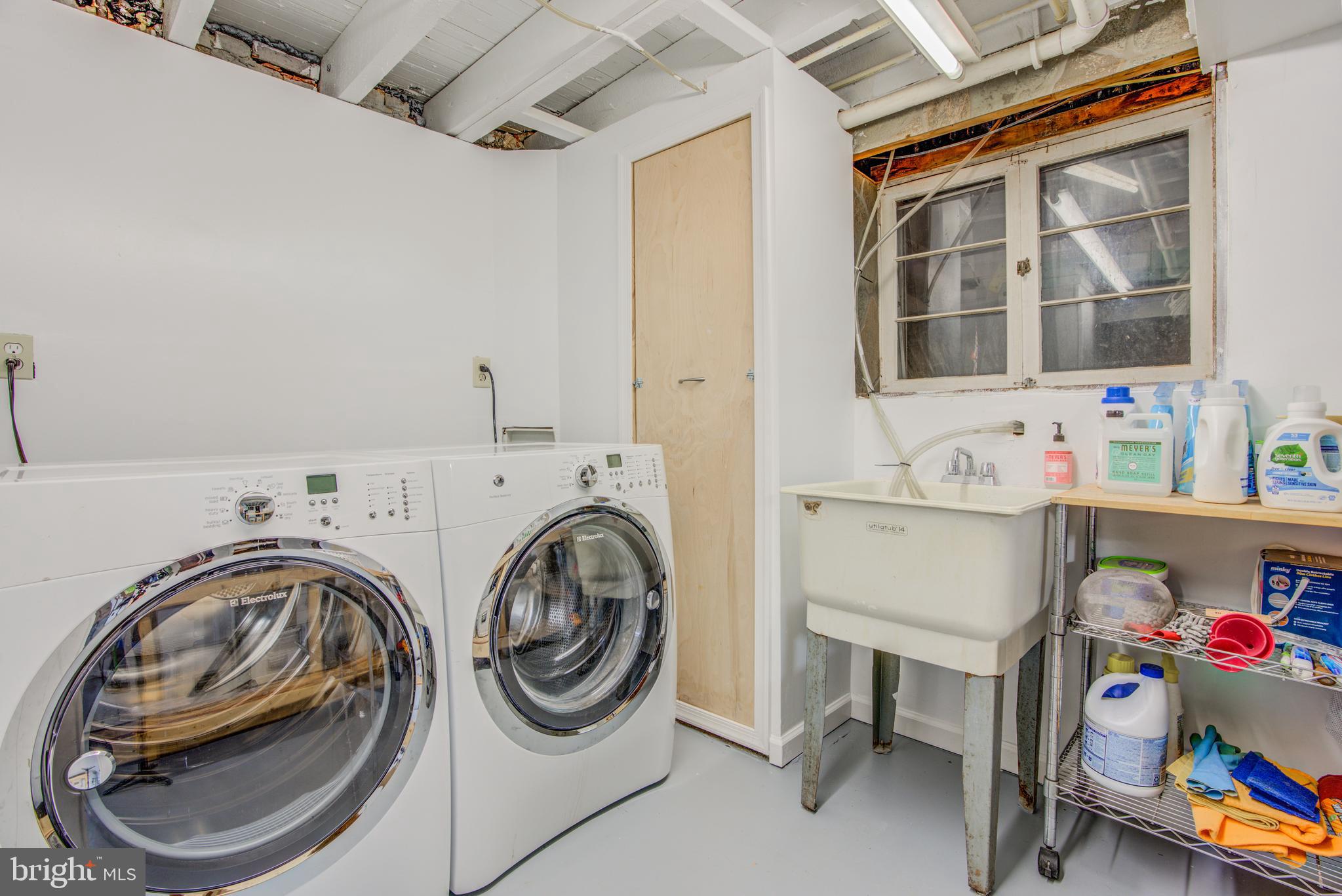 CHARLES VILLAGE - Residential