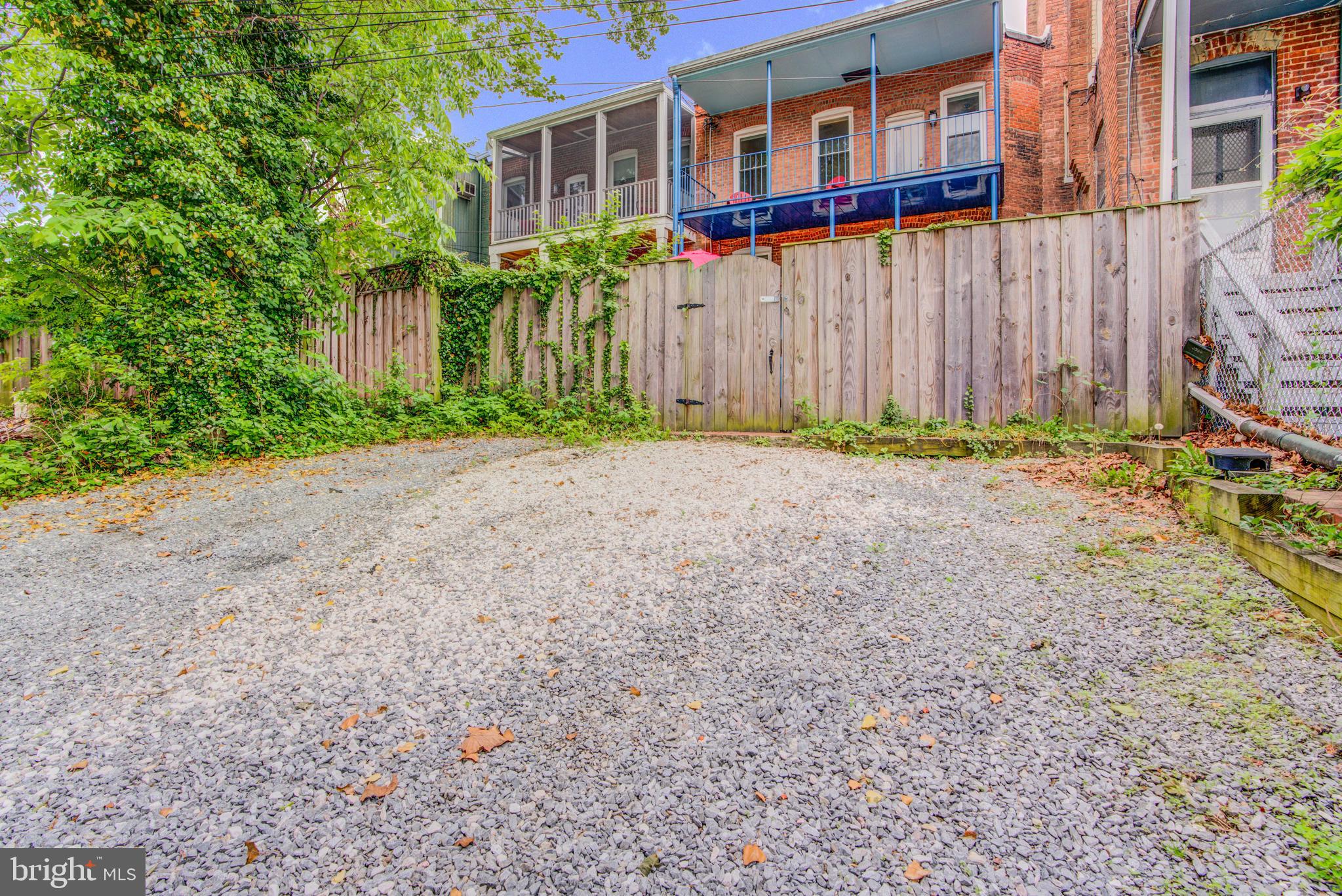 CHARLES VILLAGE - Residential