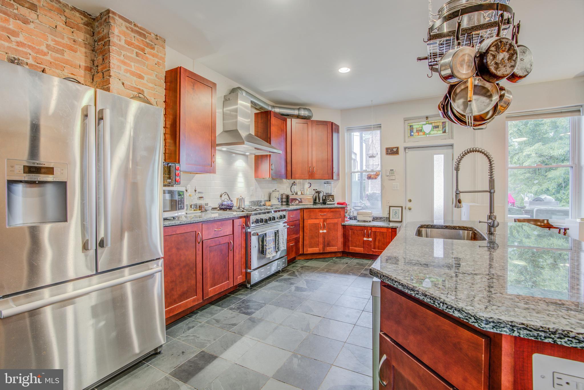 CHARLES VILLAGE - Residential