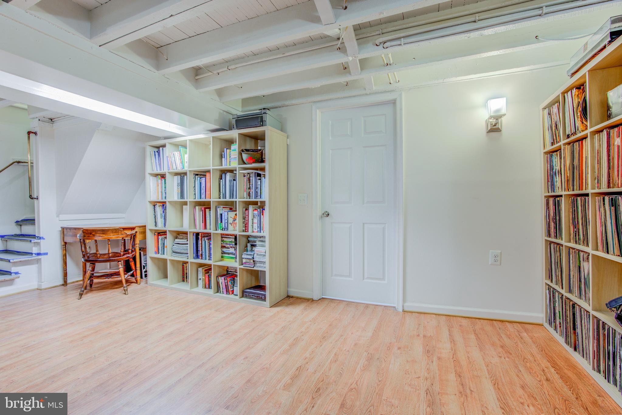 CHARLES VILLAGE - Residential