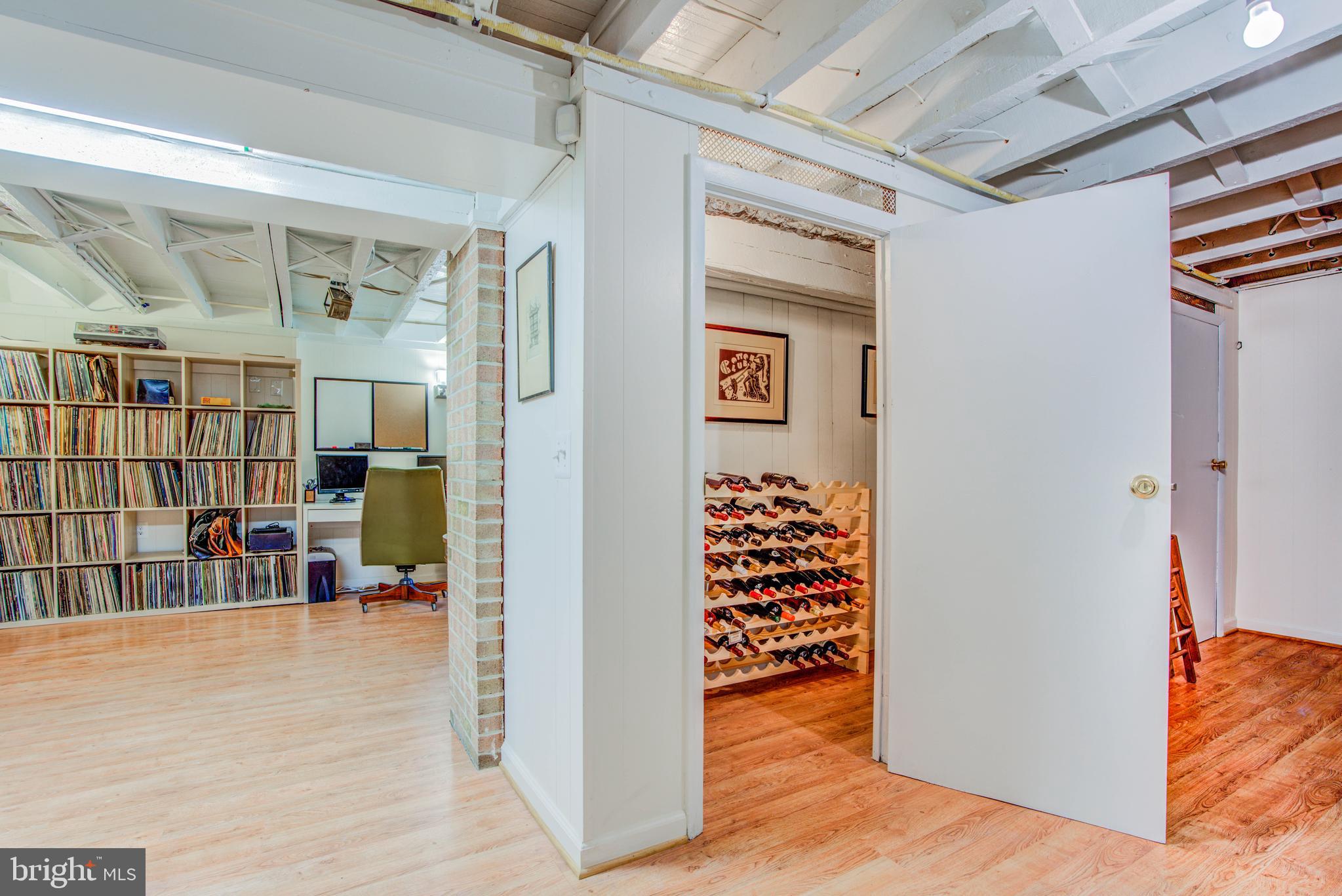 CHARLES VILLAGE - Residential