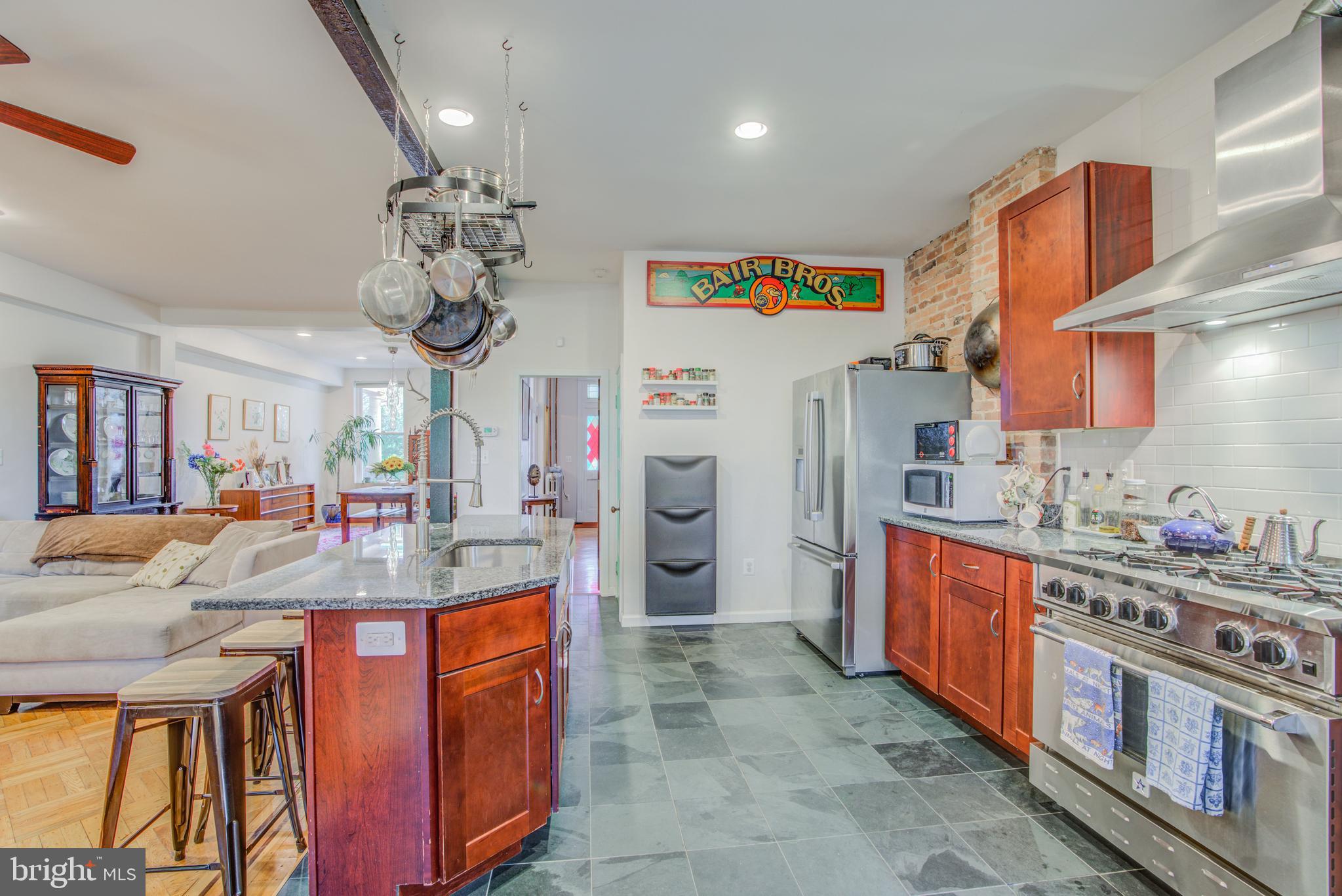 CHARLES VILLAGE - Residential