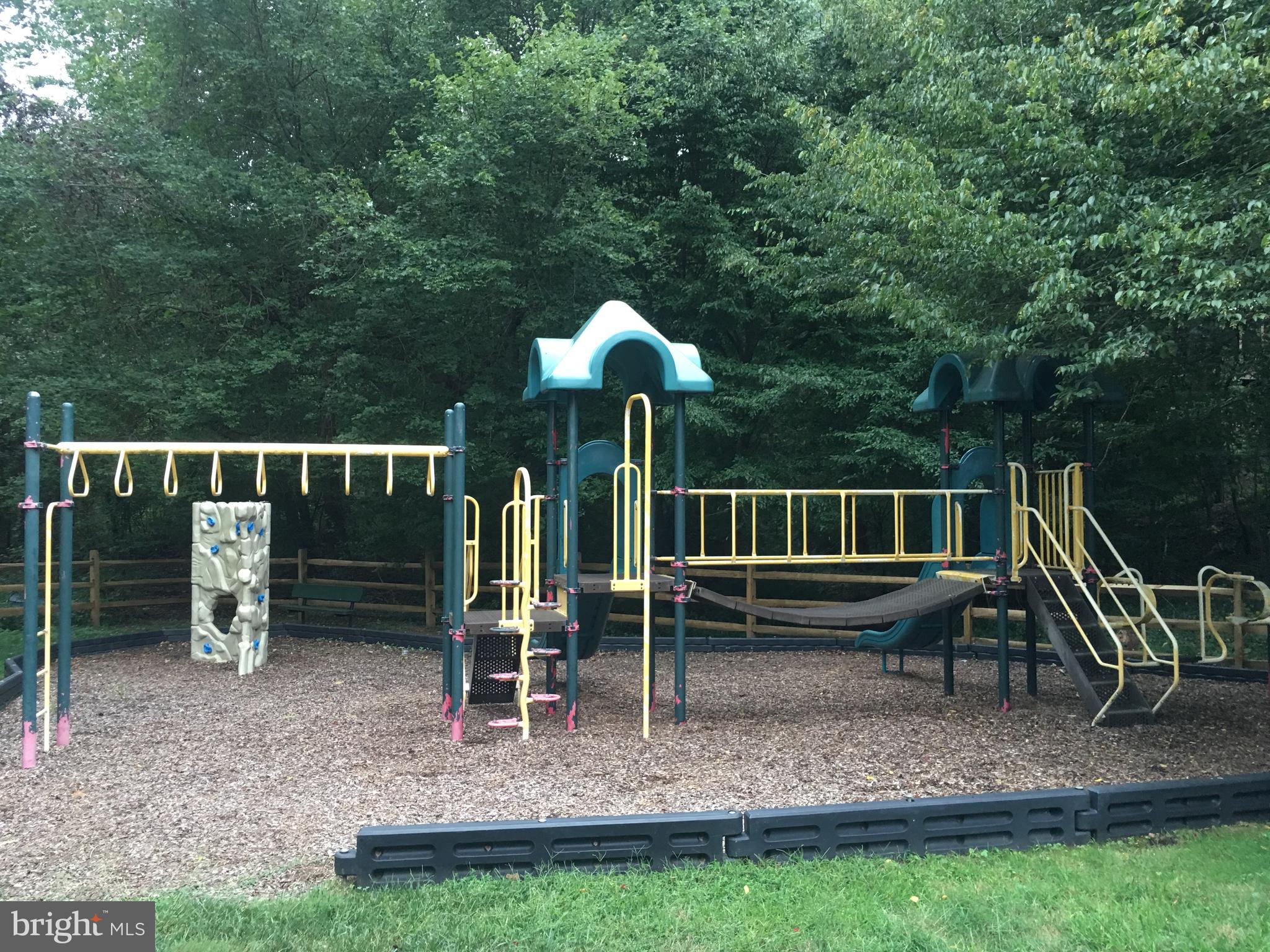 WHISPERING WOODS - Residential Lease