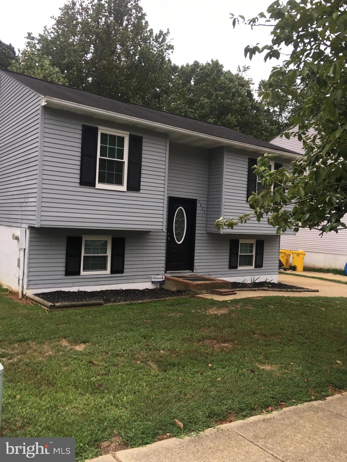 WHISPERING WOODS - Residential Lease