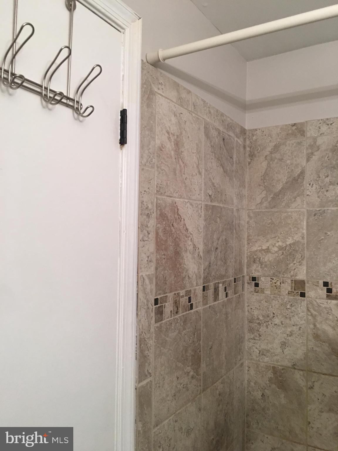 WHISPERING WOODS - Residential Lease