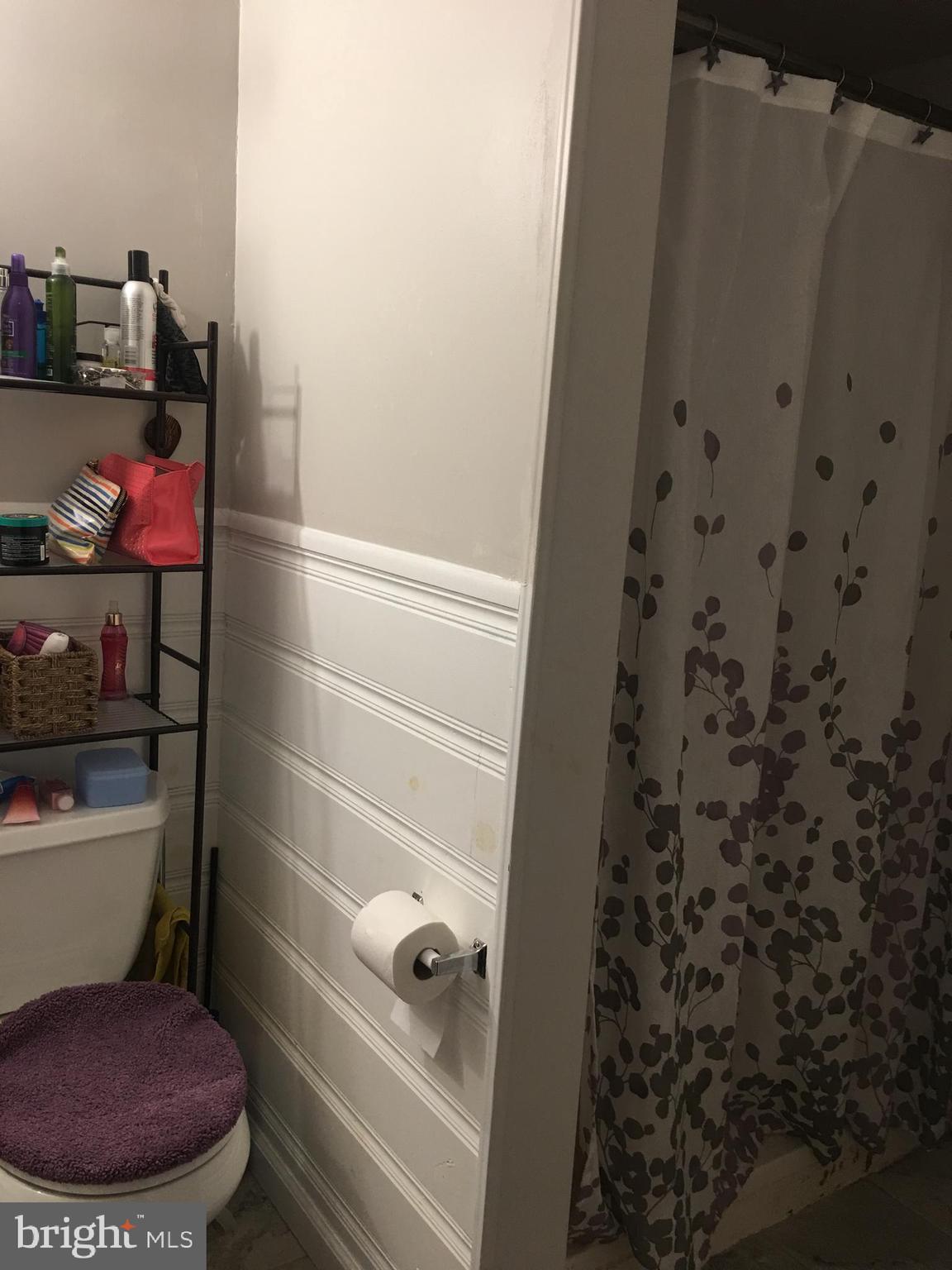 WHISPERING WOODS - Residential Lease