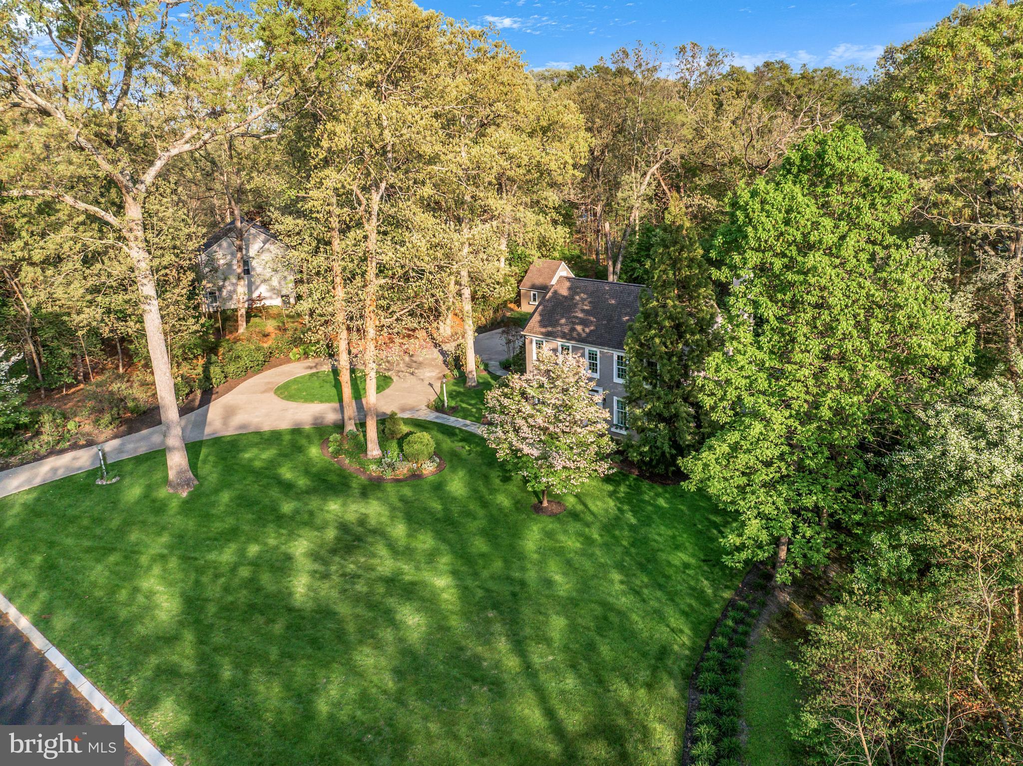 3 MILLS BROOK LANE