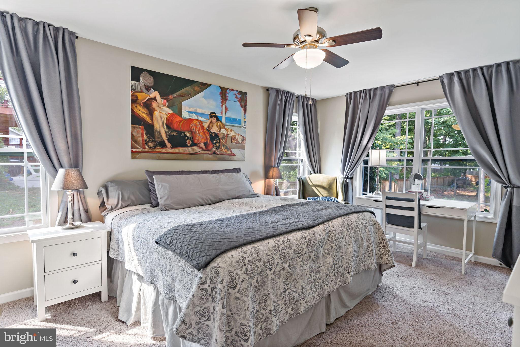 MIDDLE CREEK MANOR - Residential