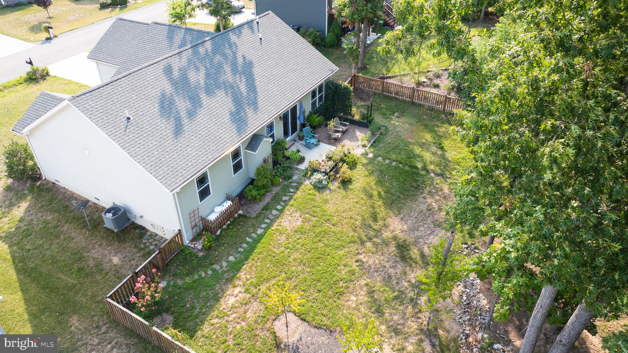 MIDDLE CREEK MANOR - Residential