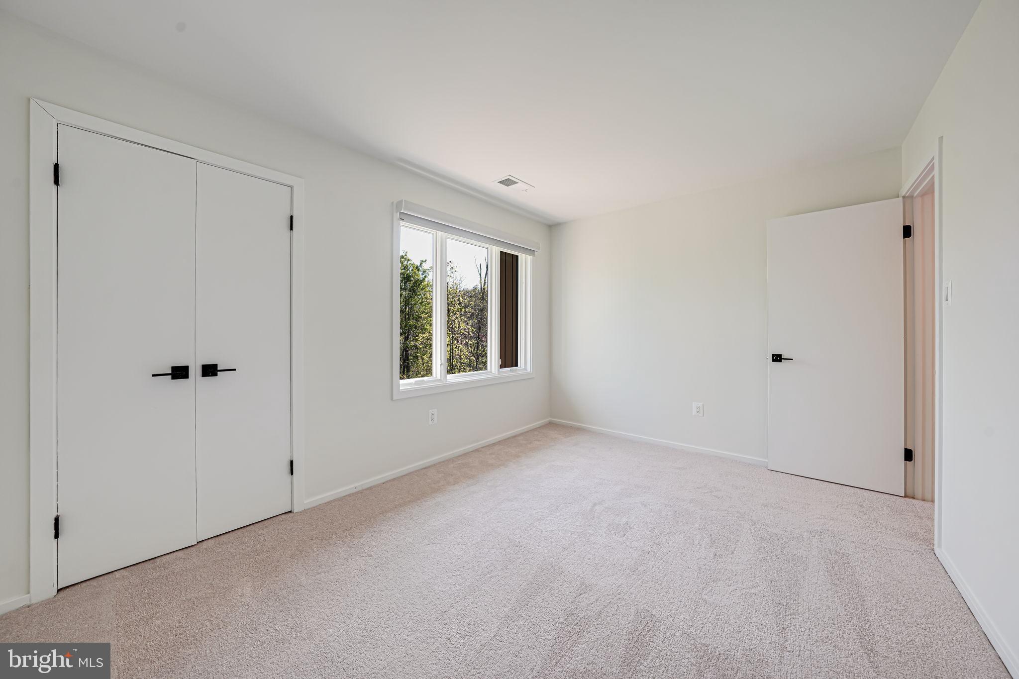 PLEASANT VALLEY - Residential