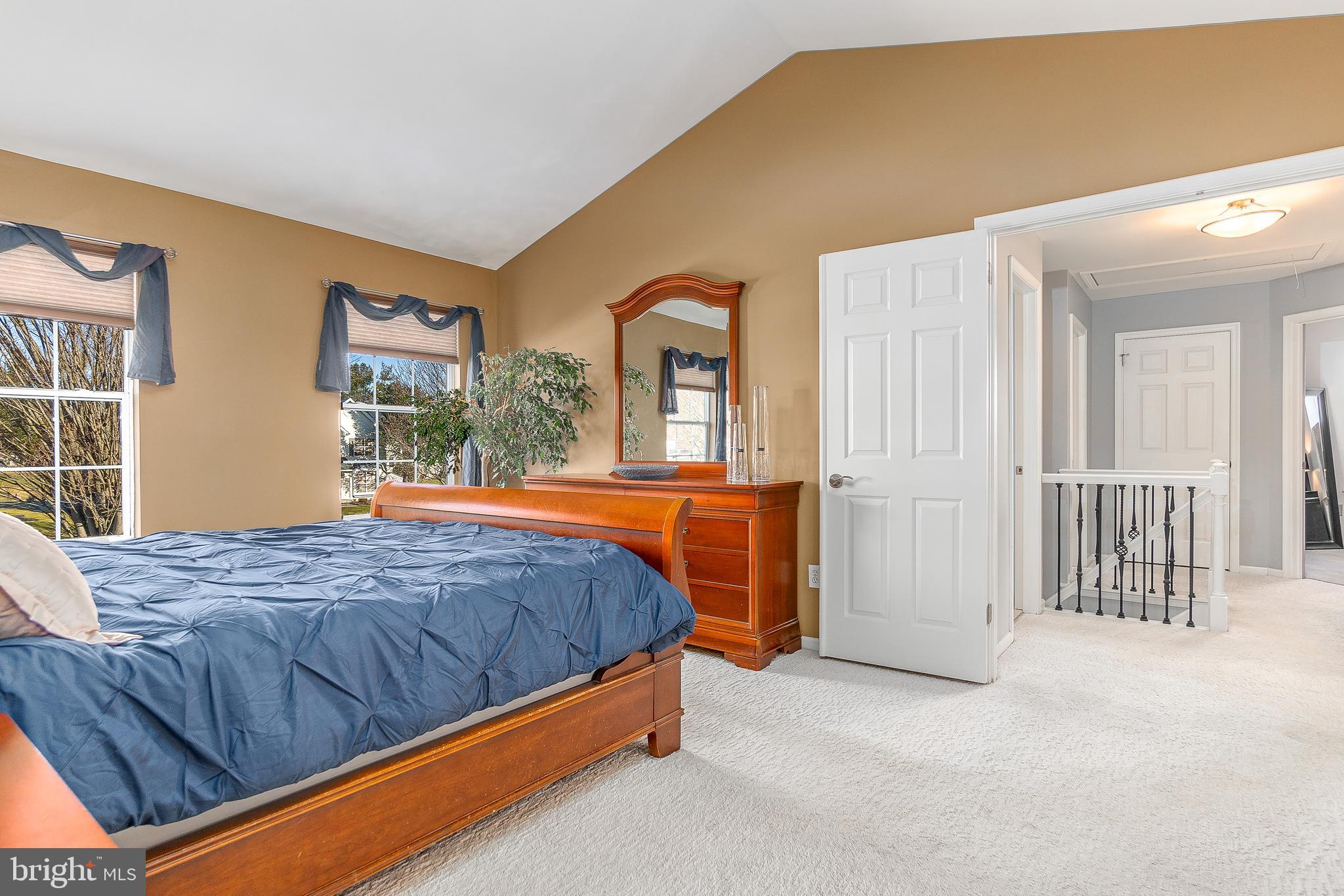 RIVERWALK - Residential