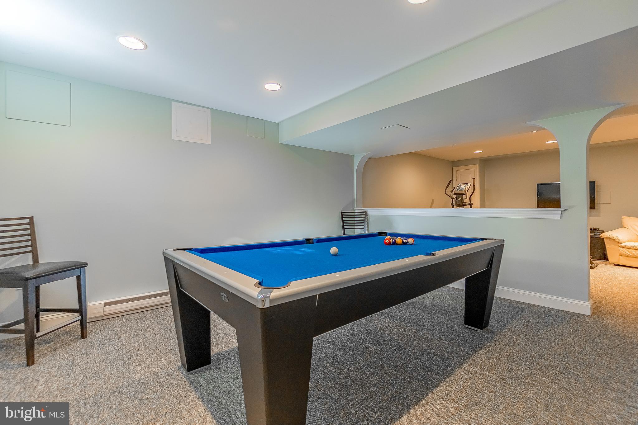 RIVERWALK - Residential