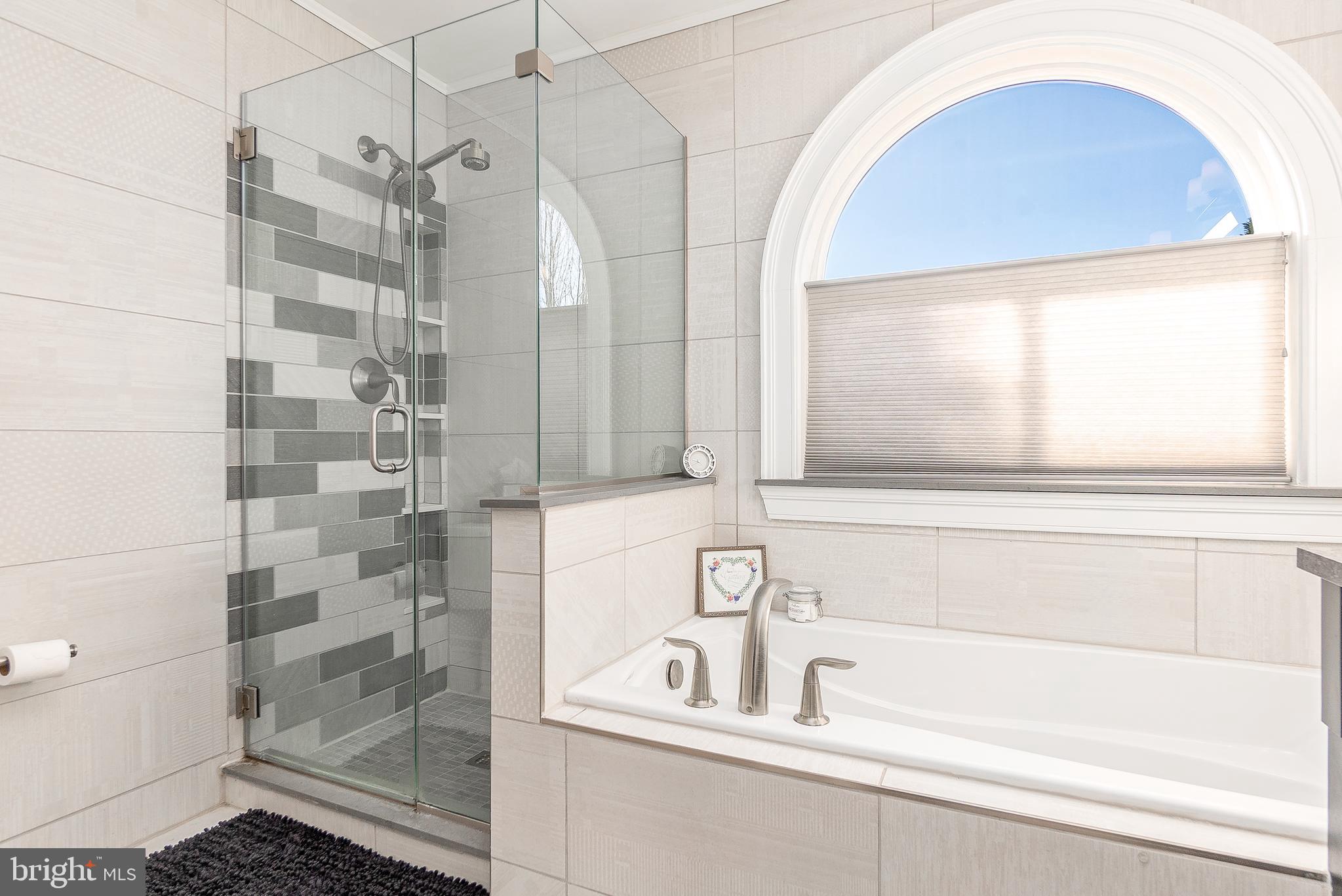 RIVERWALK - Residential