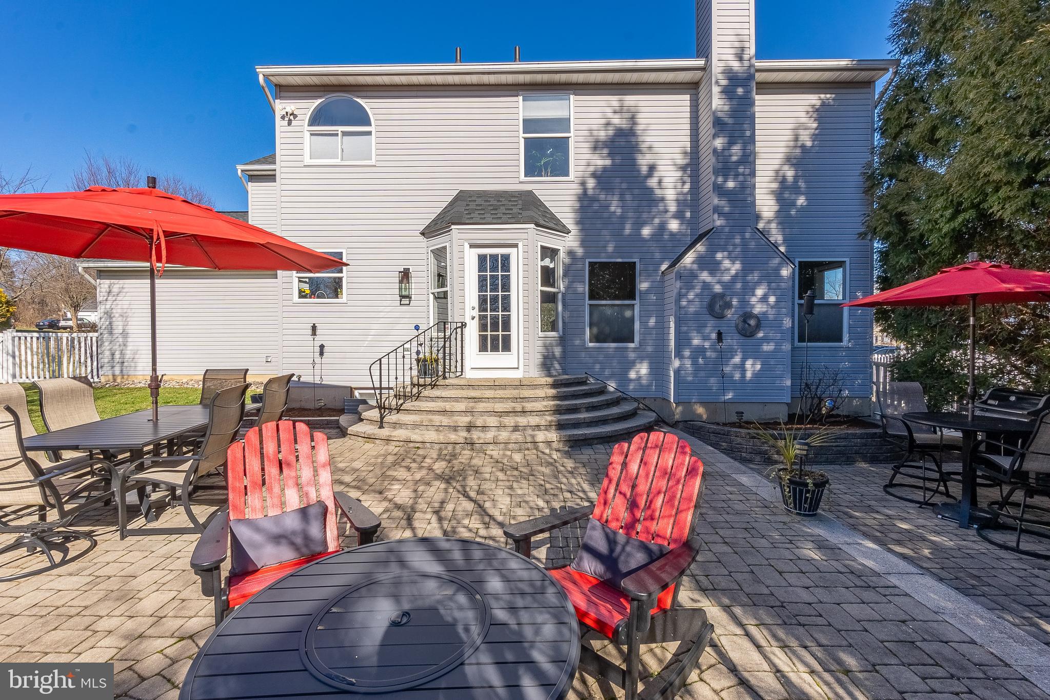 RIVERWALK - Residential