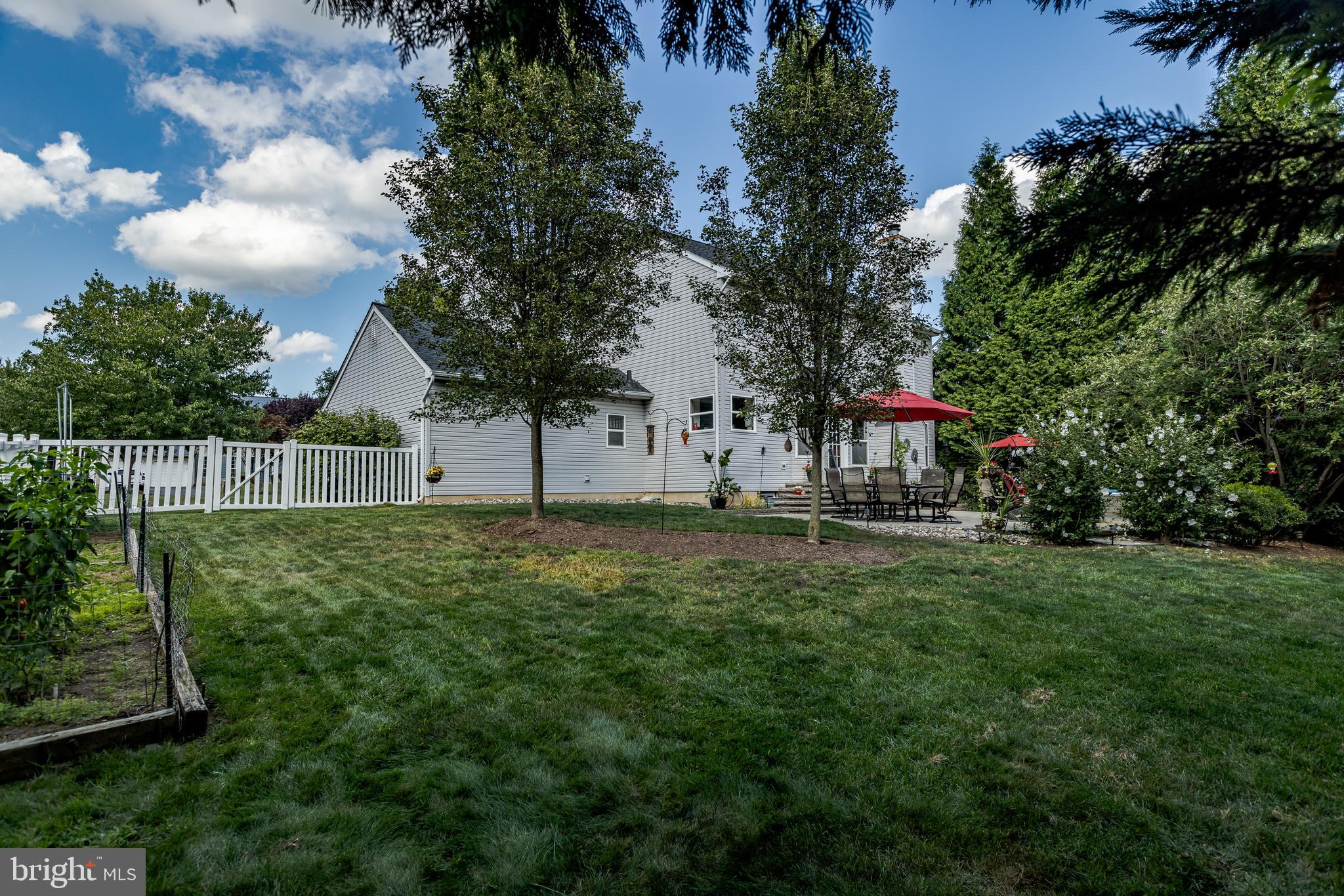 RIVERWALK - Residential