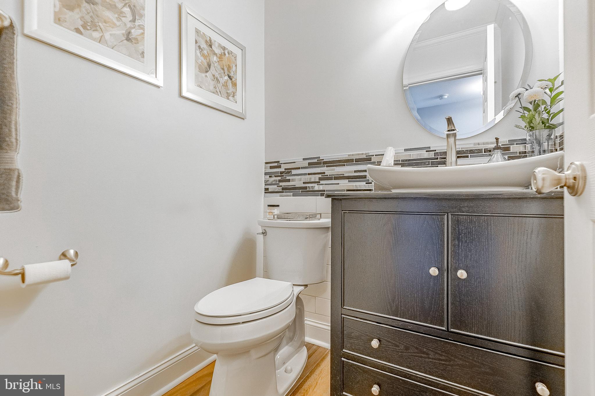 RIVERWALK - Residential