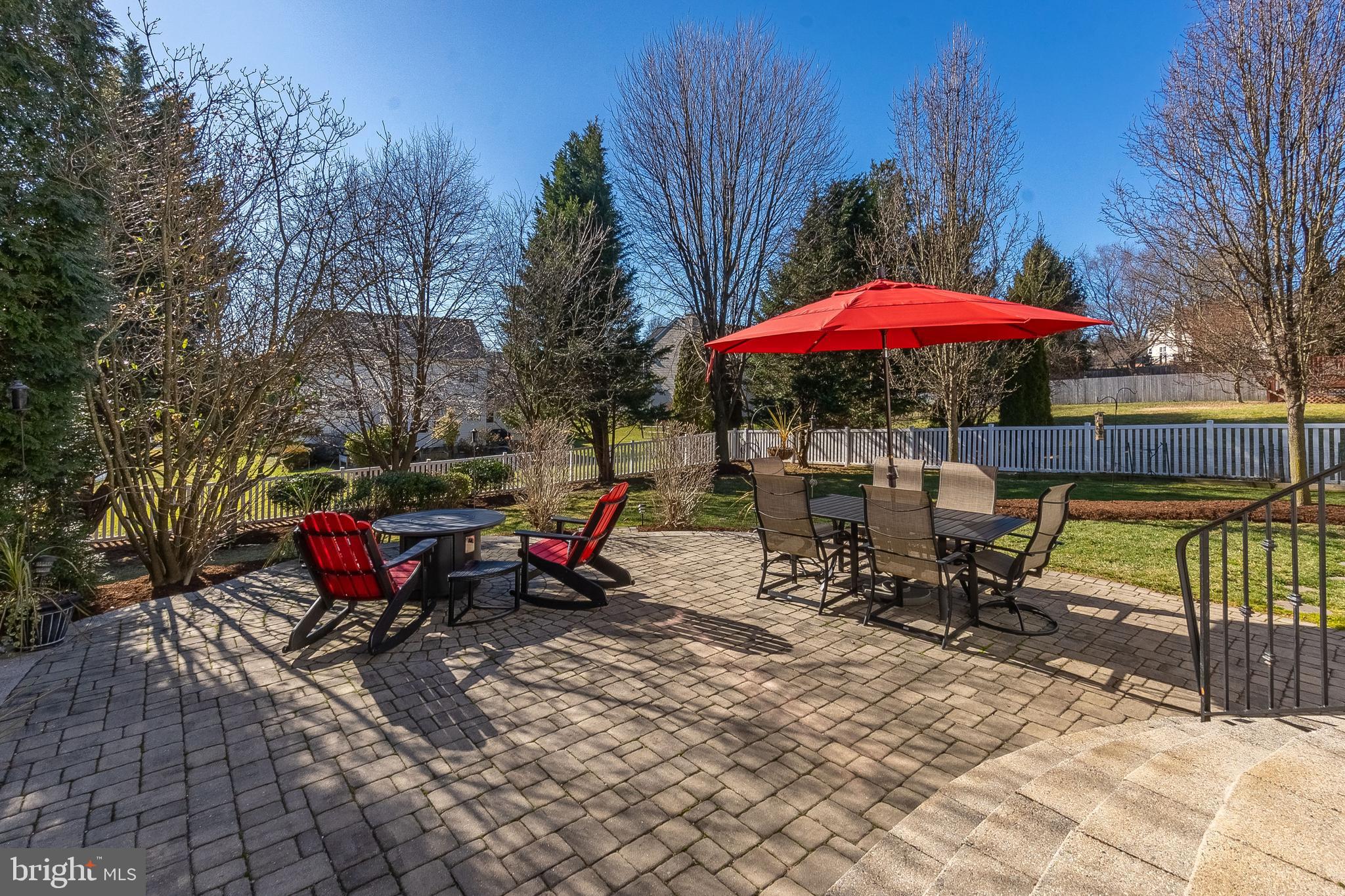 RIVERWALK - Residential