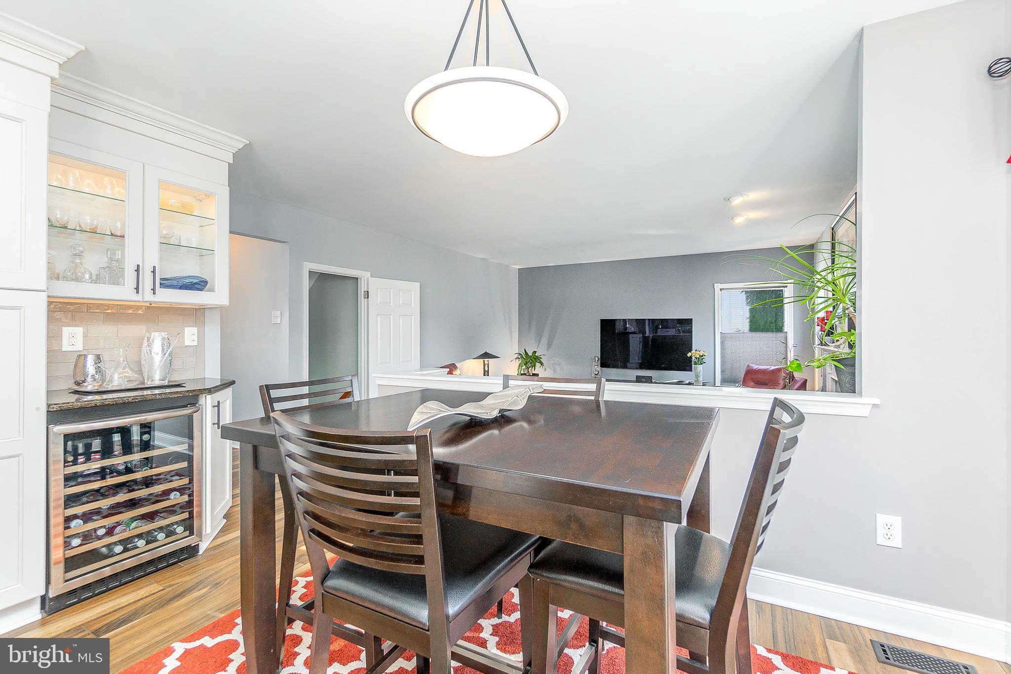 RIVERWALK - Residential