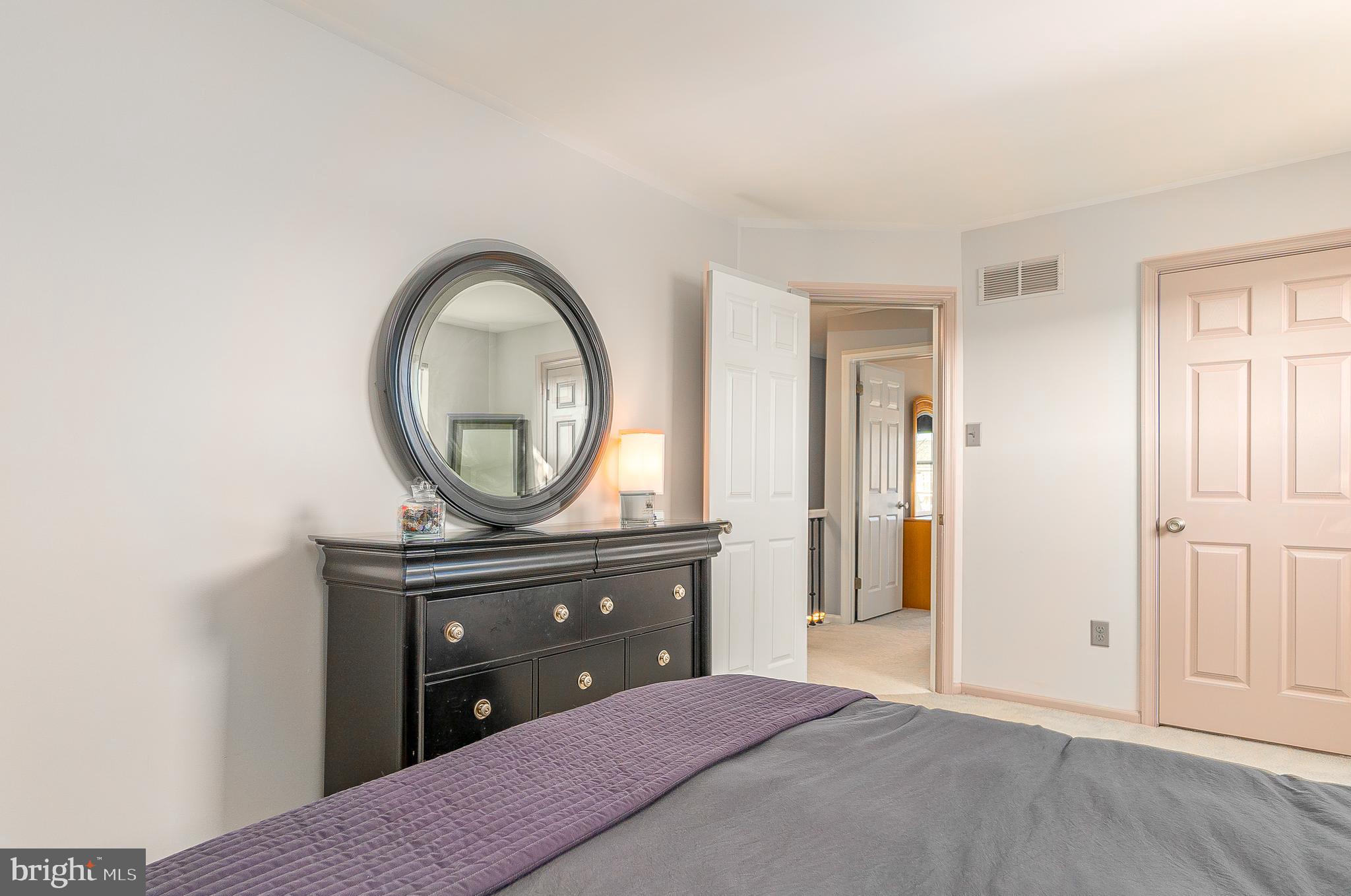 RIVERWALK - Residential