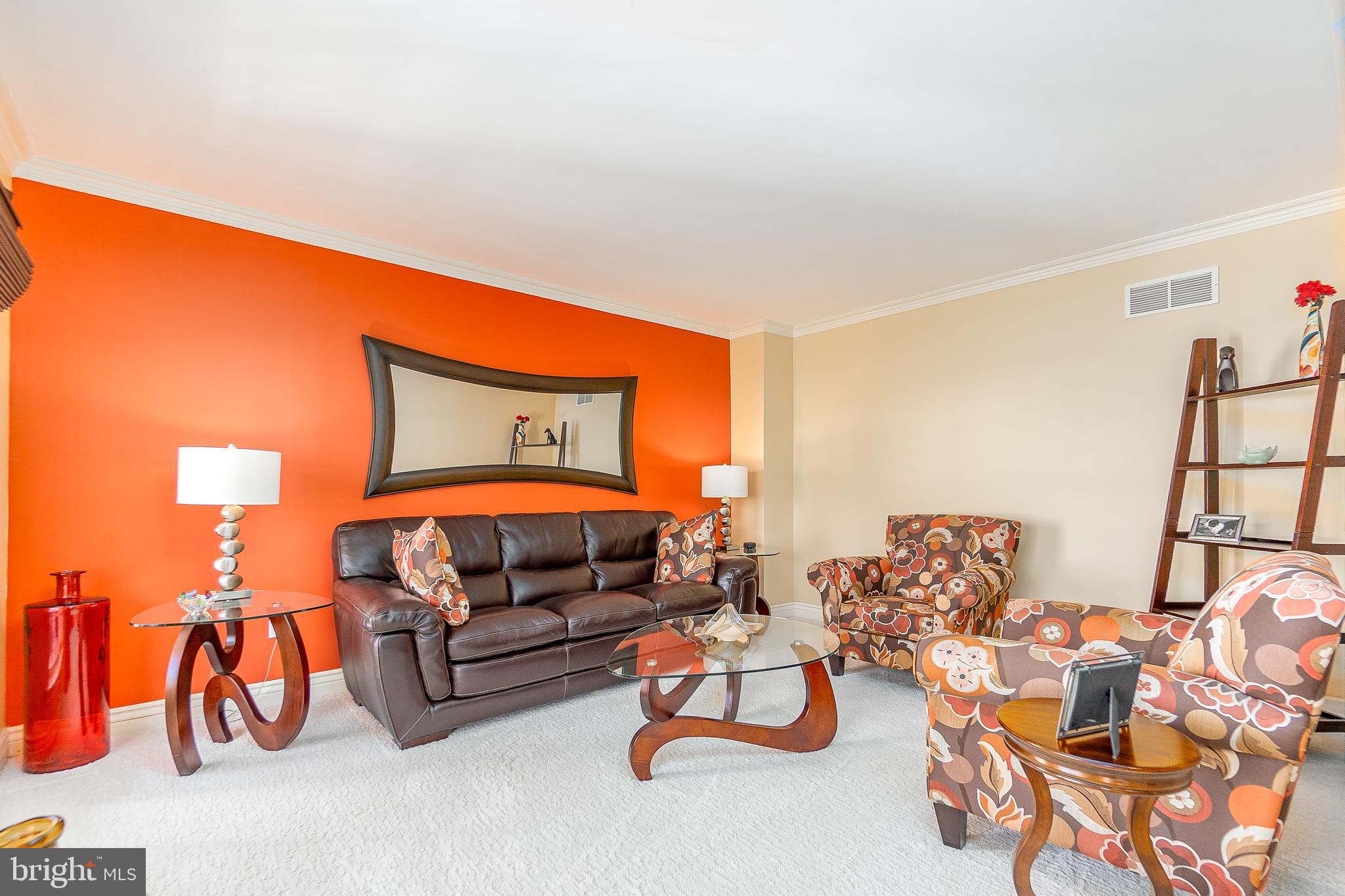 RIVERWALK - Residential