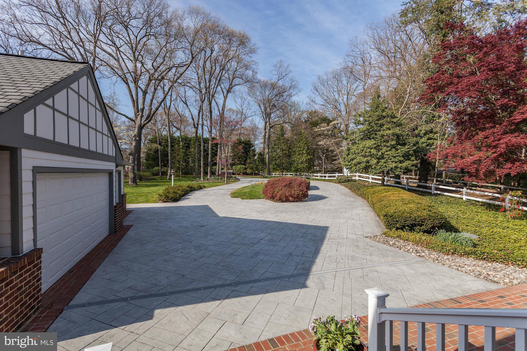 MAGOTHY BEACH - Residential