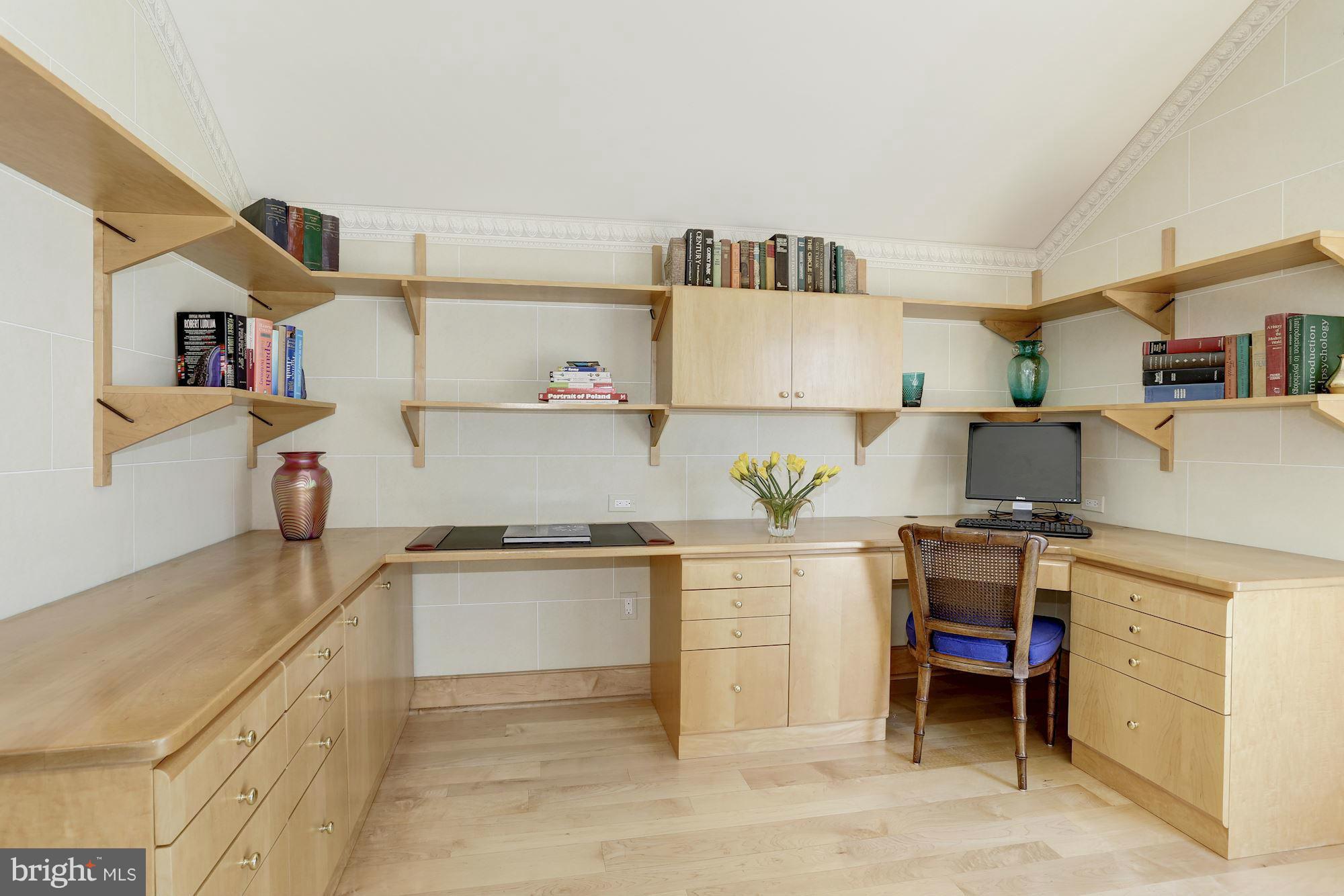 MAGOTHY BEACH - Residential