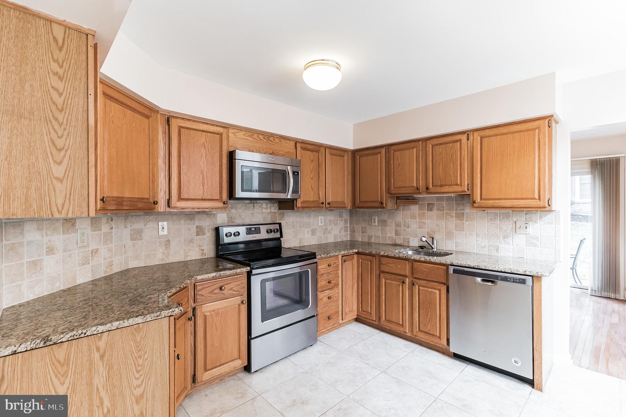 48 STONEHURST COURT