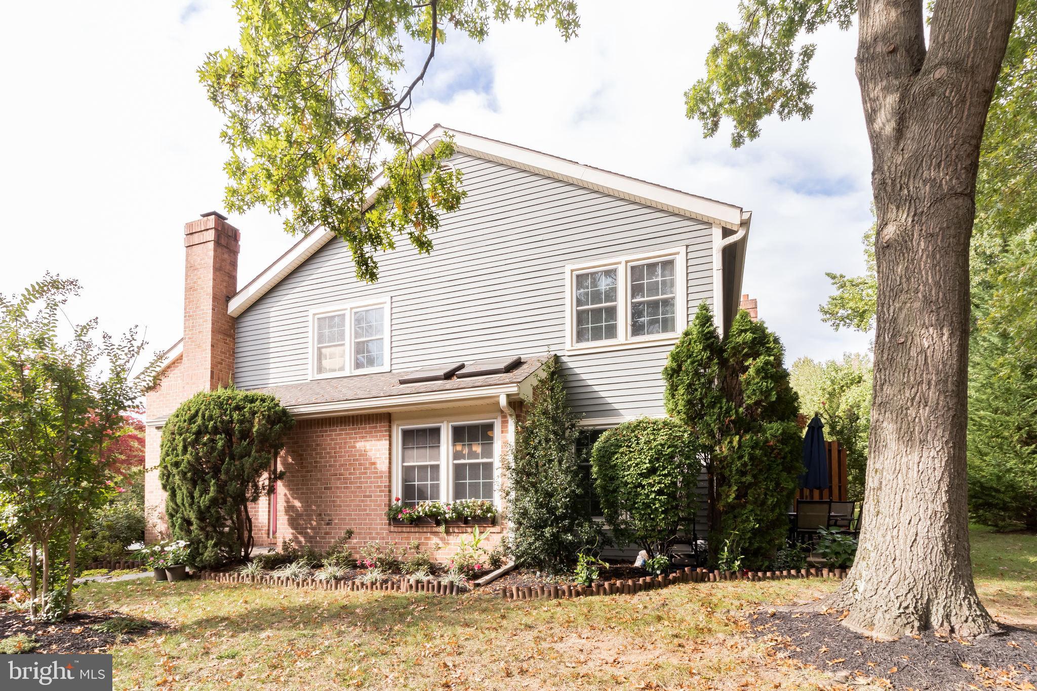 48 STONEHURST COURT