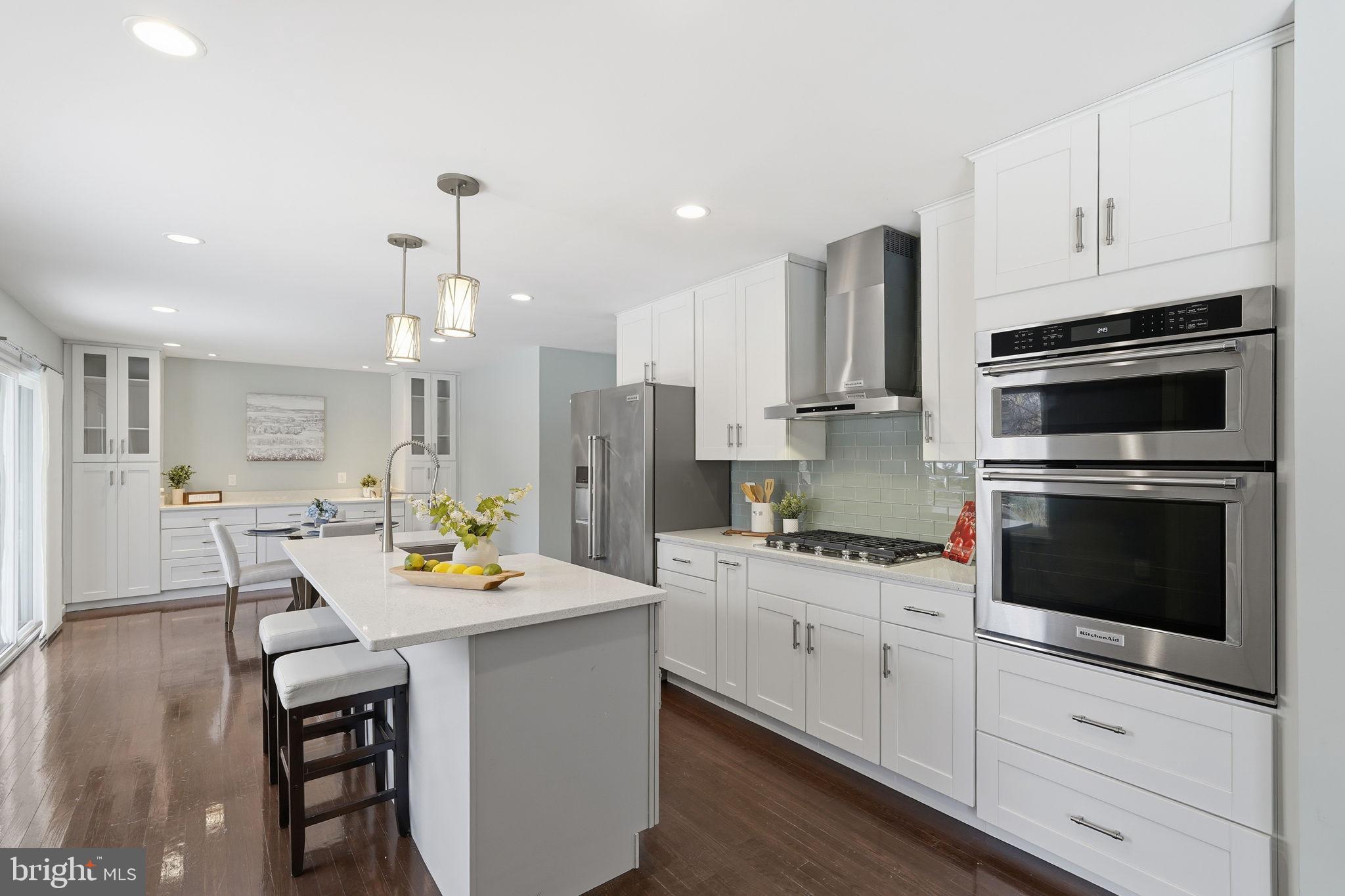 RESTON - Residential