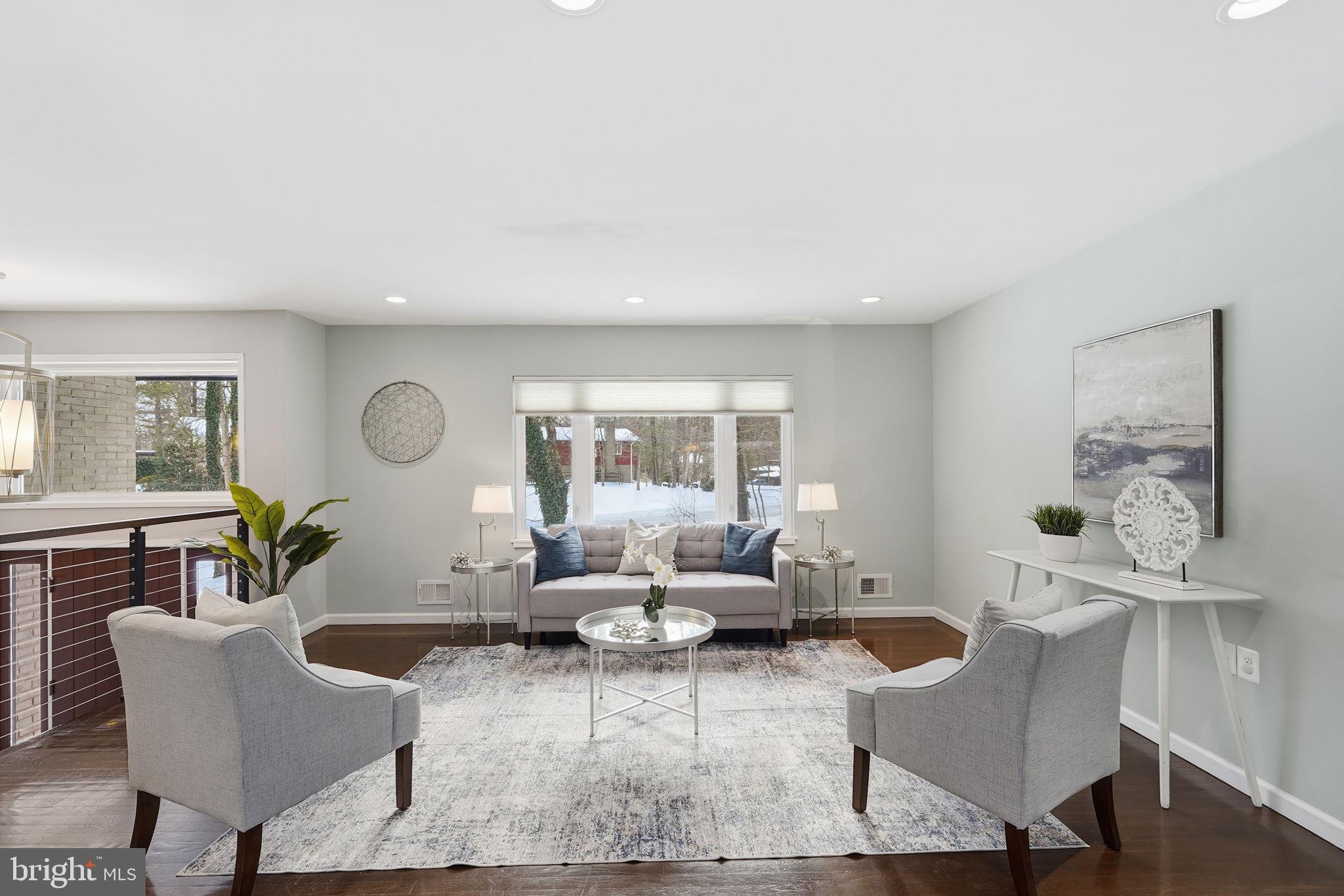 RESTON - Residential