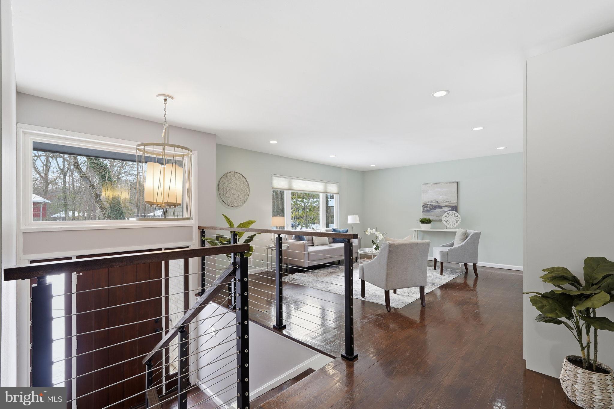 RESTON - Residential