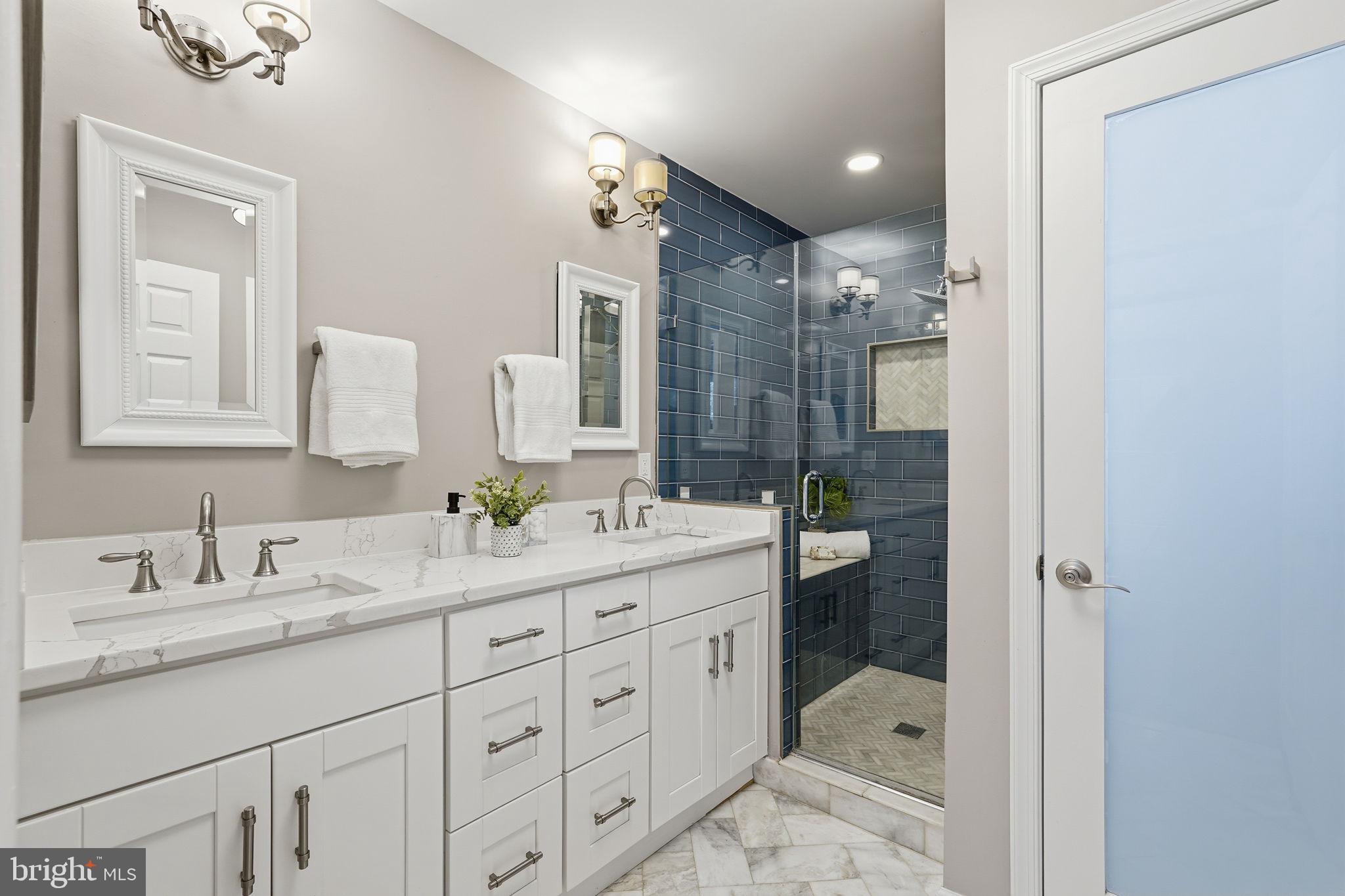 RESTON - Residential