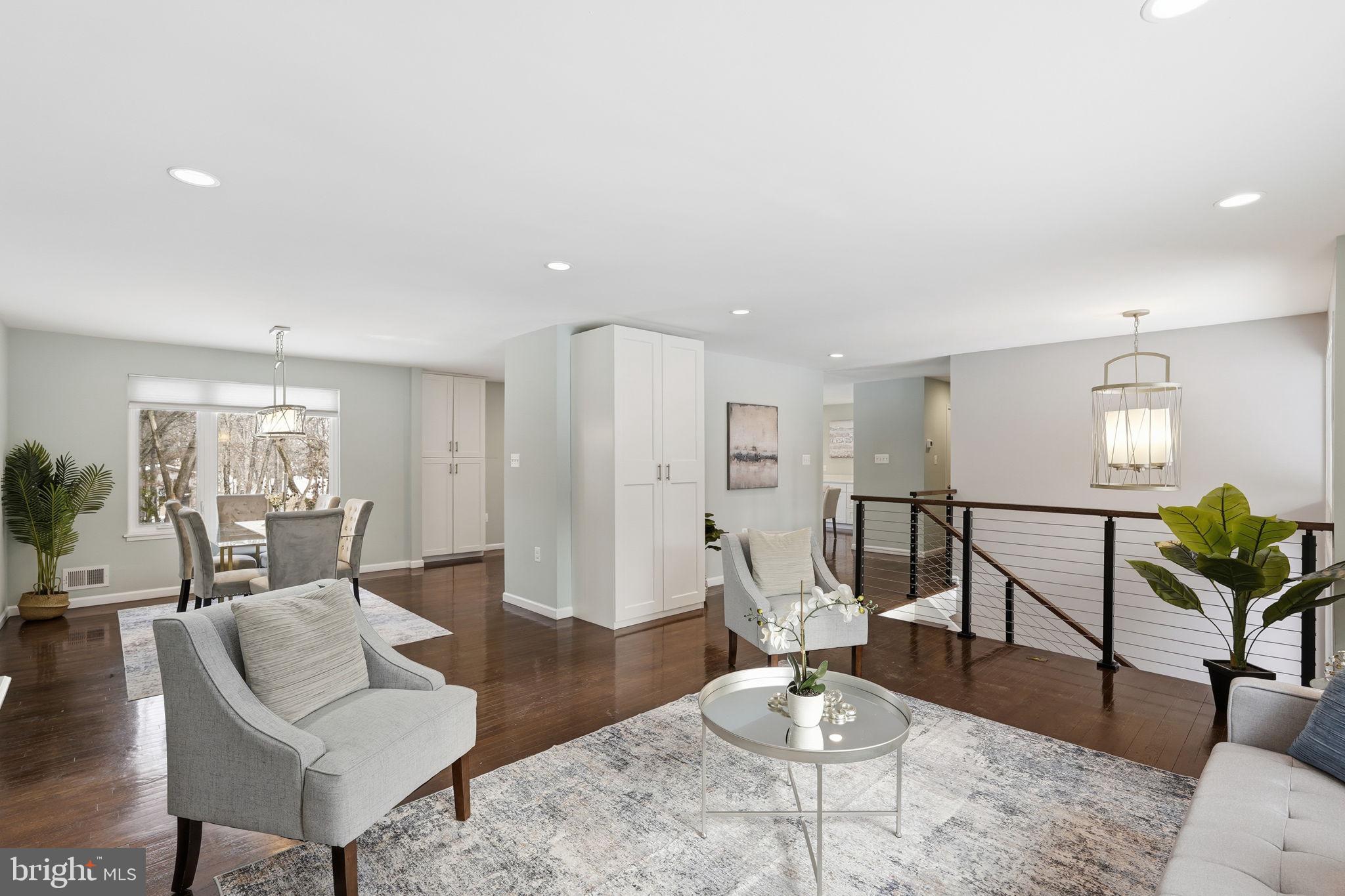 RESTON - Residential