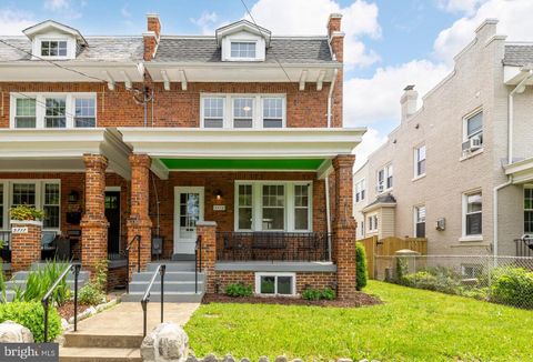 5715 4TH STREET NW WASHINGTON DC 20011