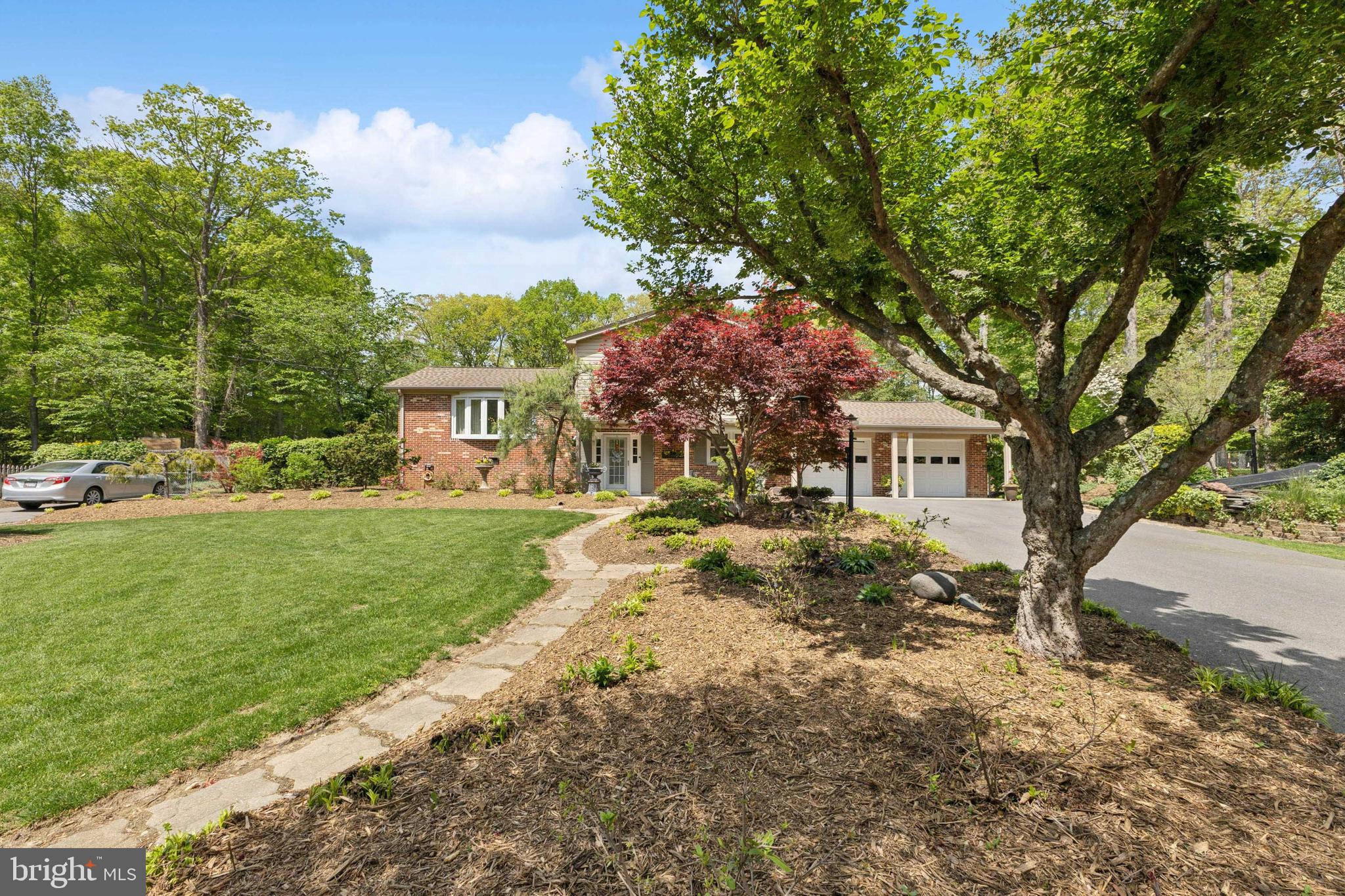 BROOKWOOD ESTATES - Residential