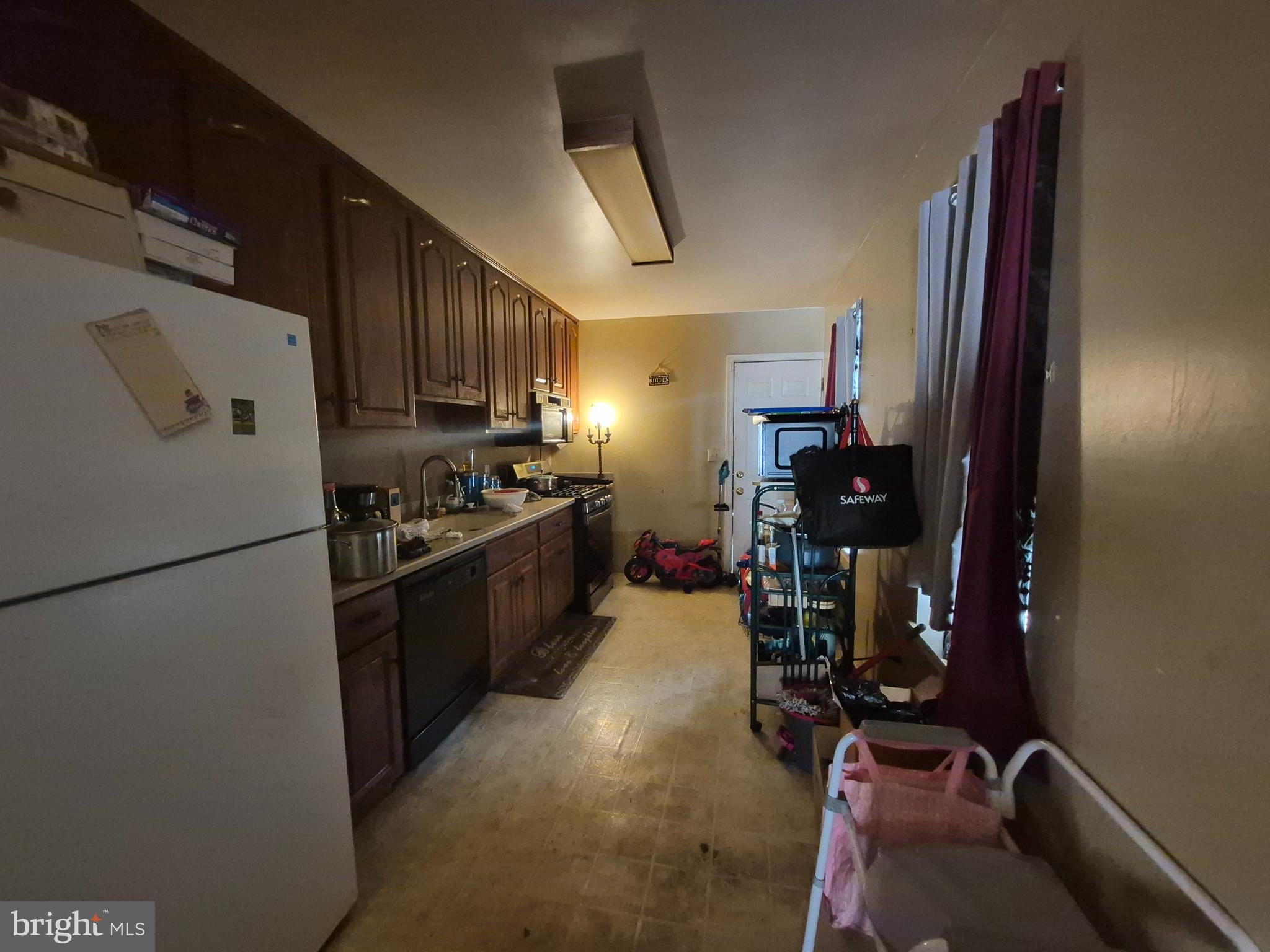 1218 N WALNUT STREET