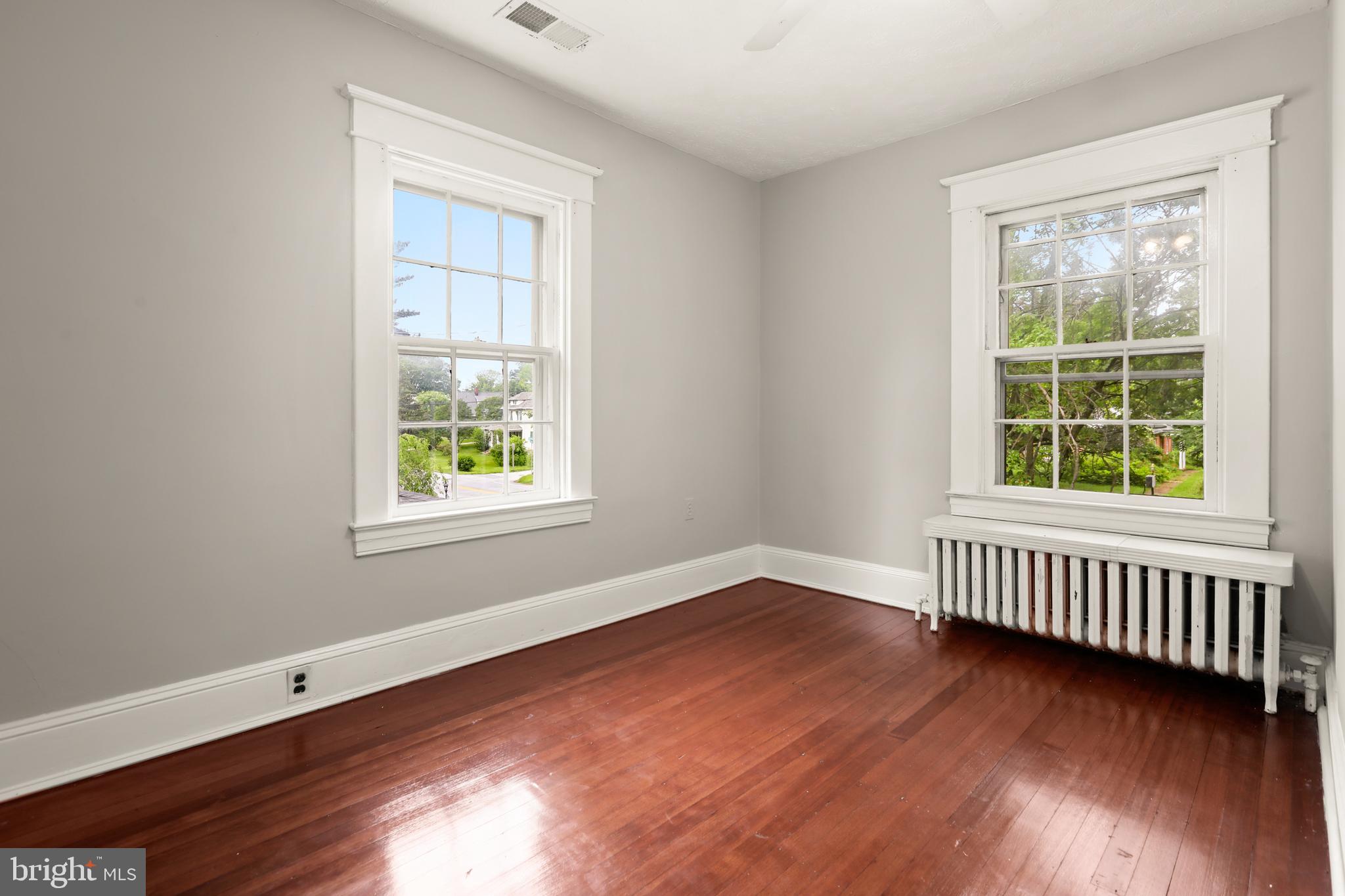 EAST LINTHICUM HEIGHTS - Residential