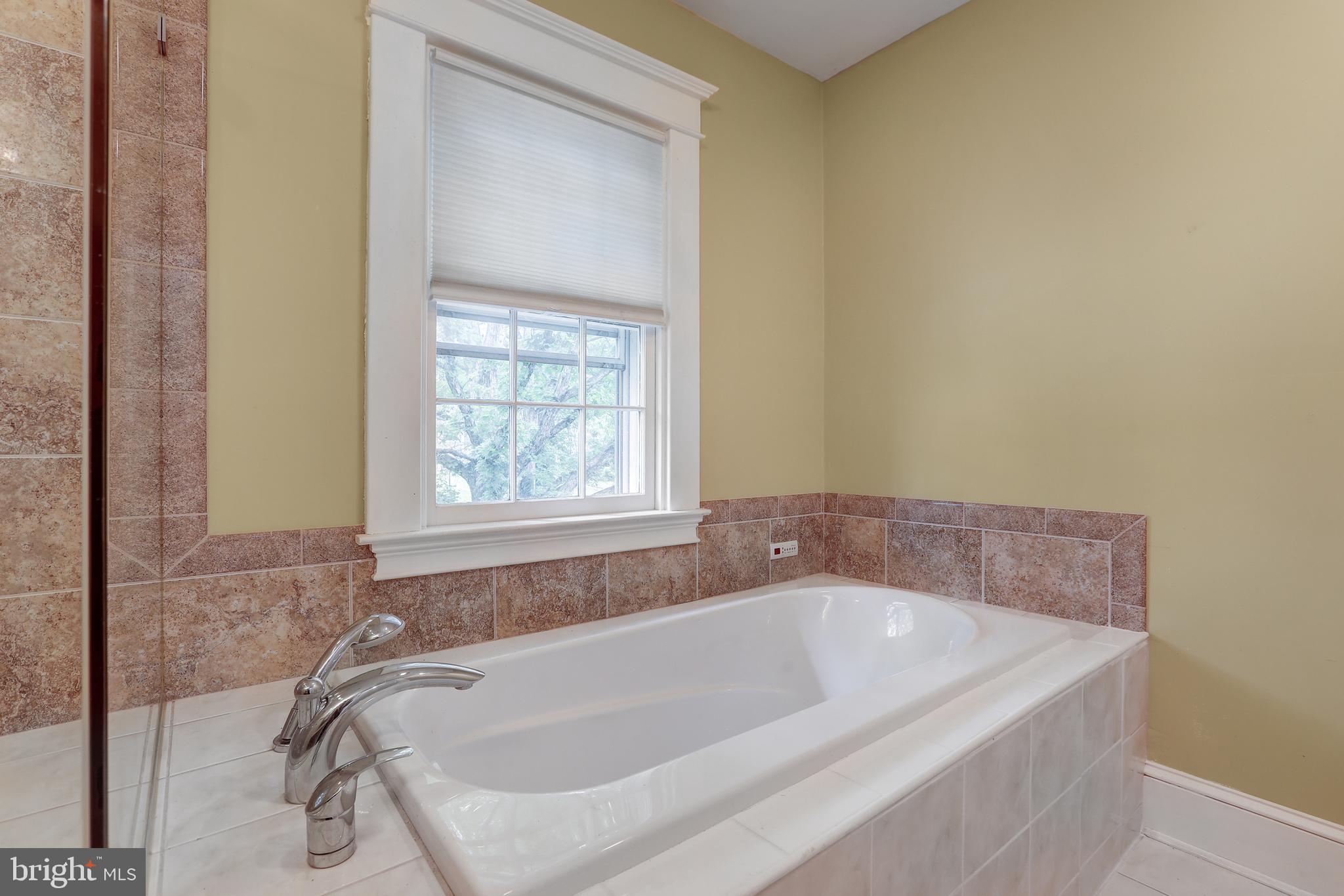 EAST LINTHICUM HEIGHTS - Residential