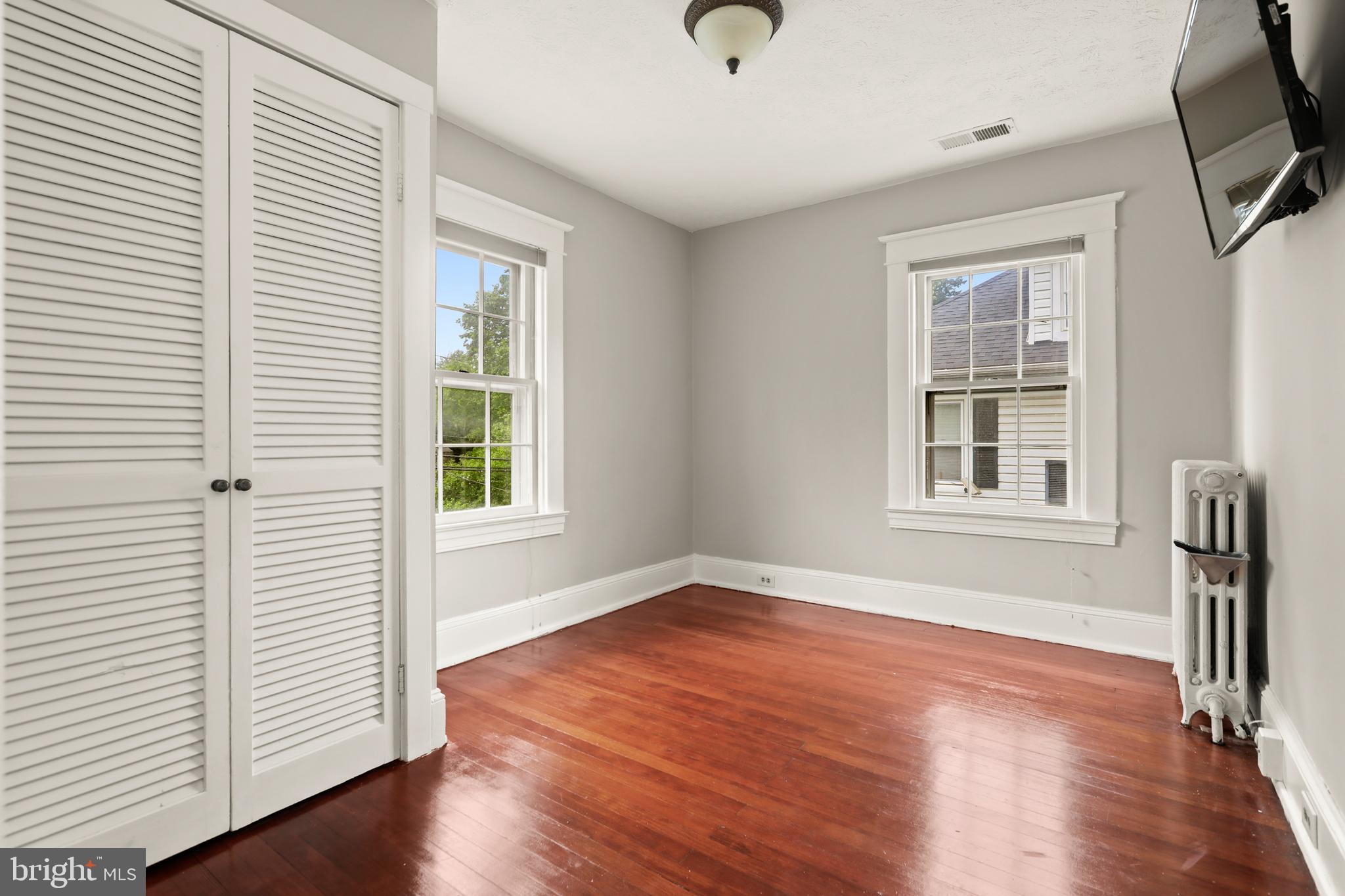 EAST LINTHICUM HEIGHTS - Residential