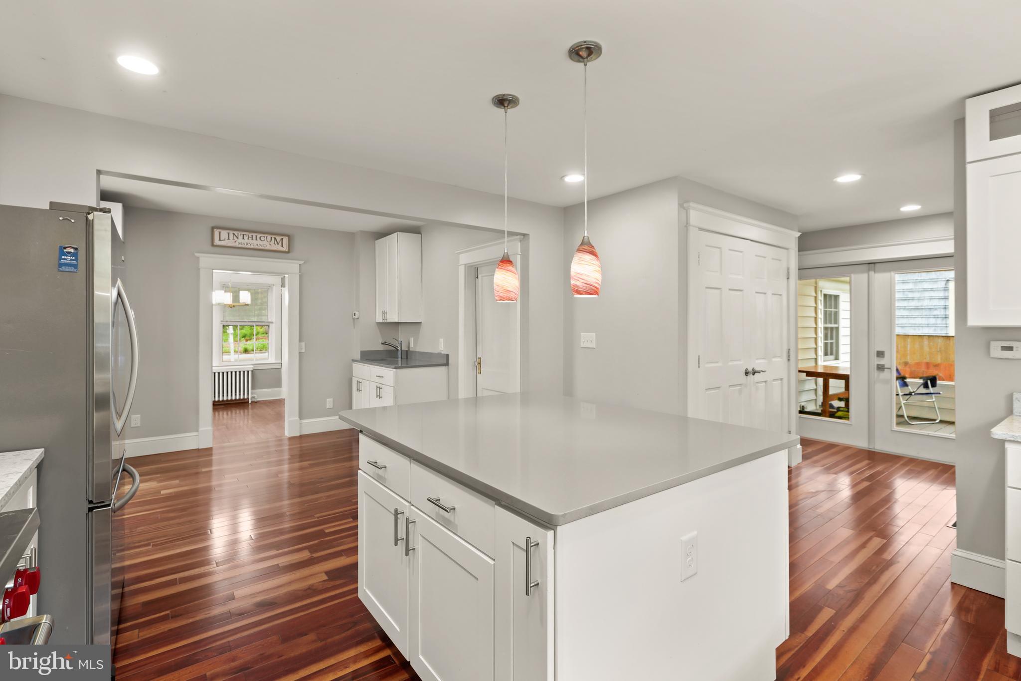 EAST LINTHICUM HEIGHTS - Residential