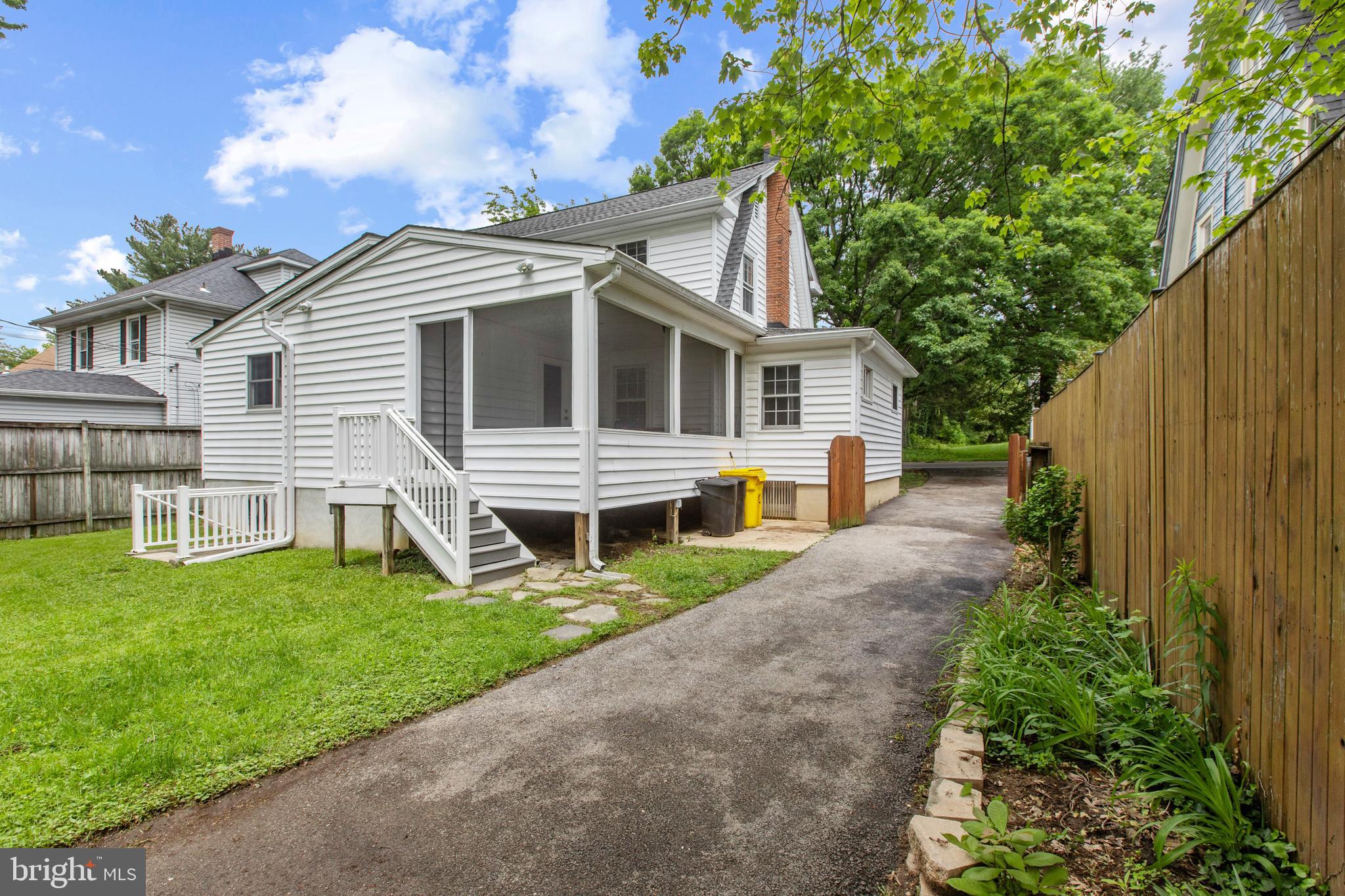 EAST LINTHICUM HEIGHTS - Residential