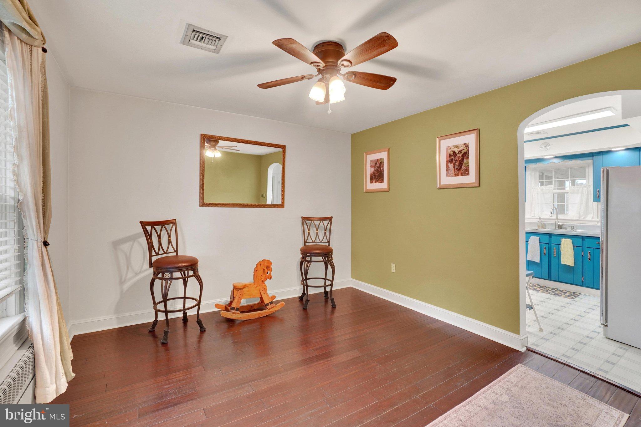 887 CLEARMOUNT ROAD
