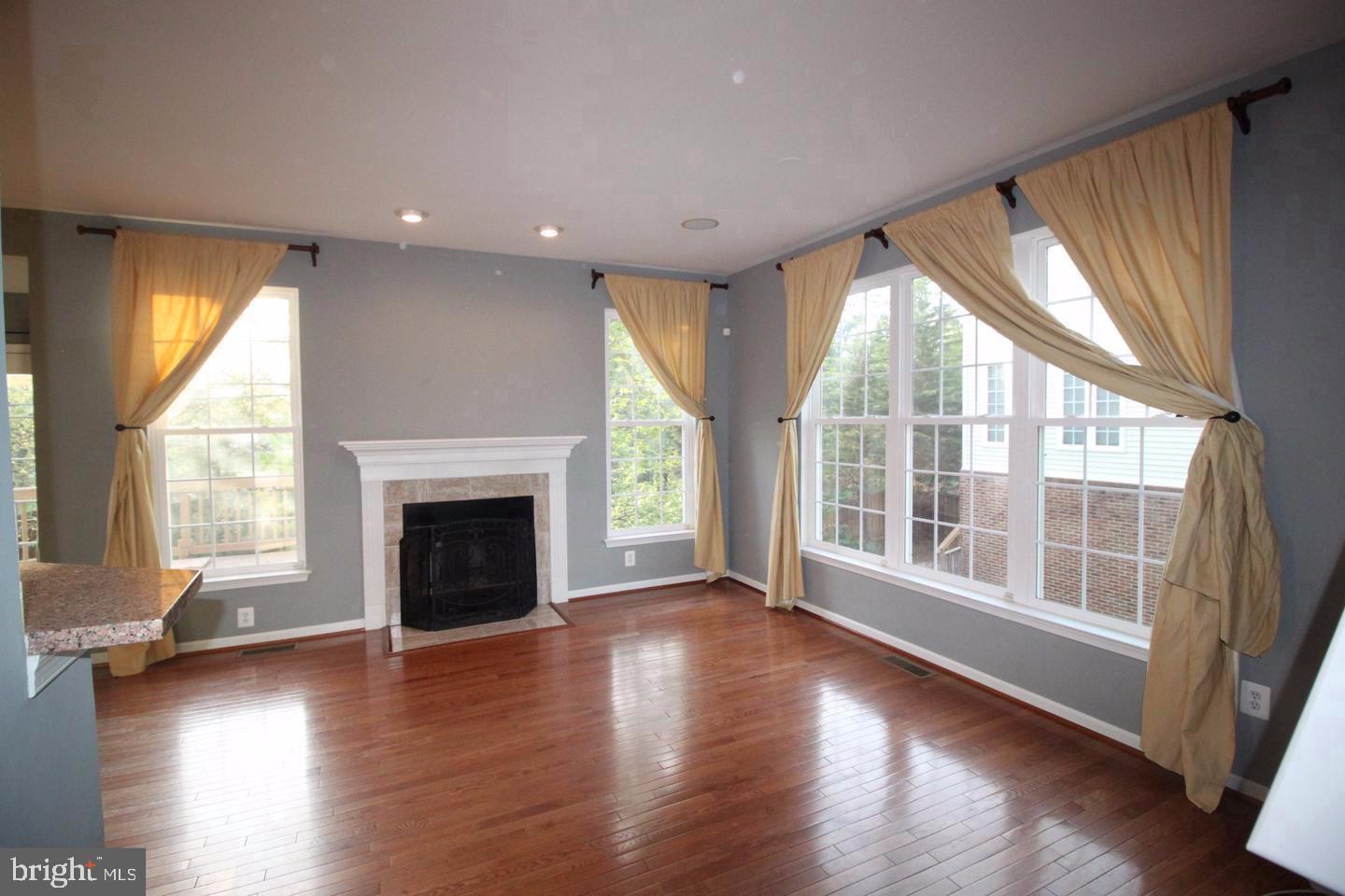 PURCELLVILLE RIDGE - Residential Lease