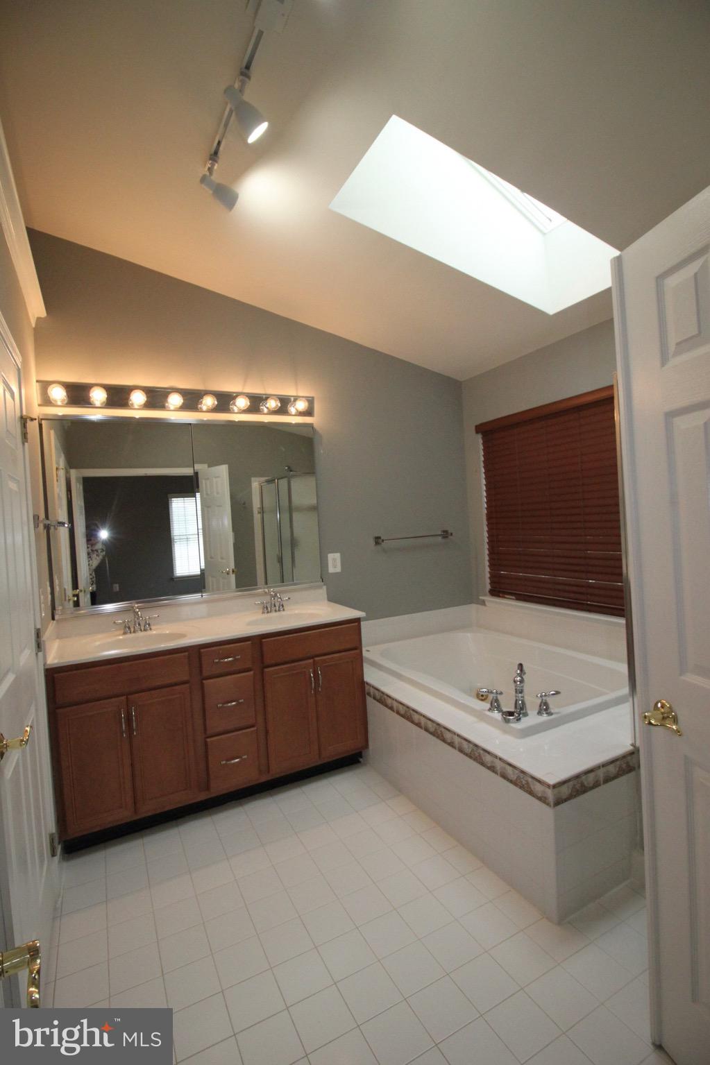 PURCELLVILLE RIDGE - Residential Lease